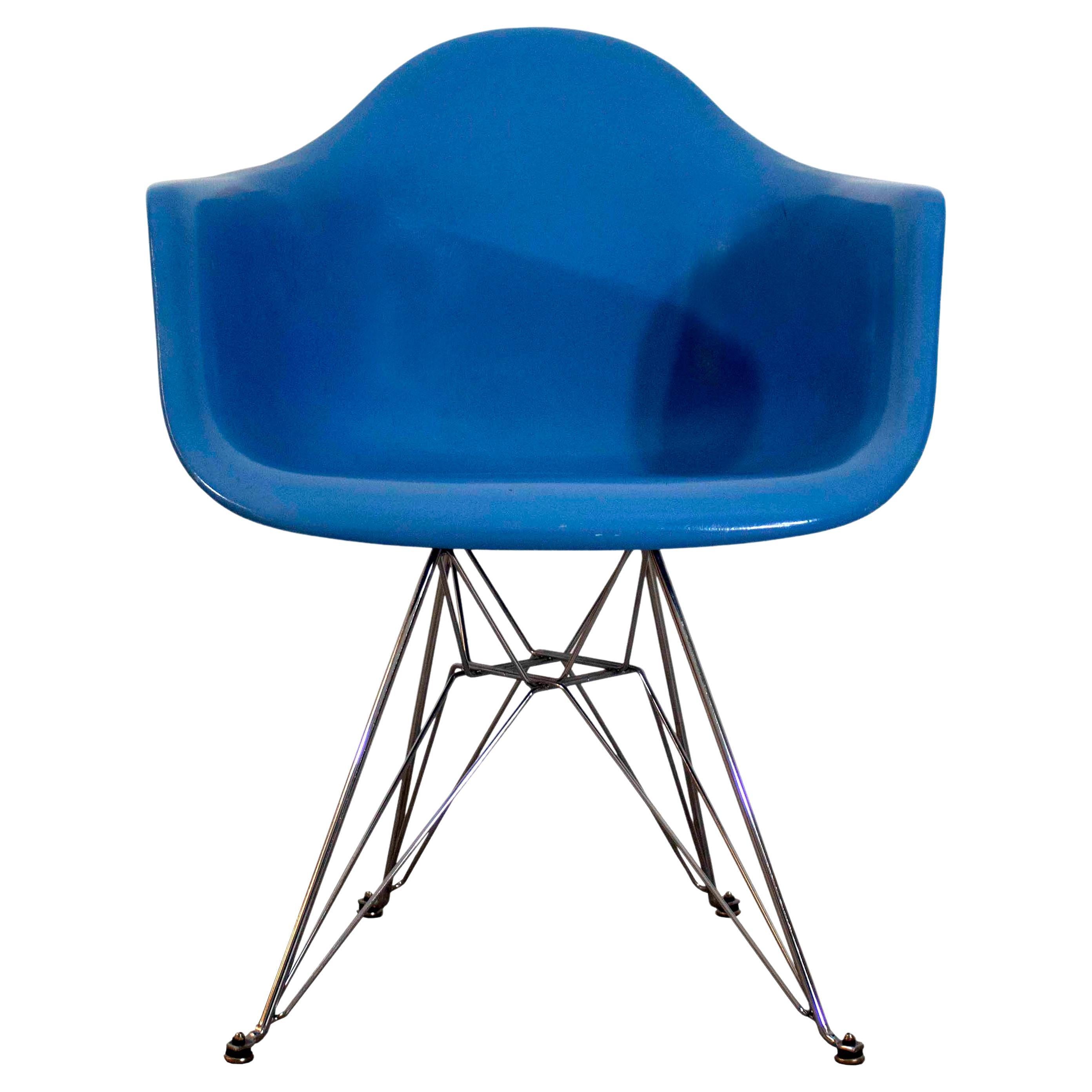 Modernist Modernica Herman Miller Style Shell Seat Armchair Accent Chair