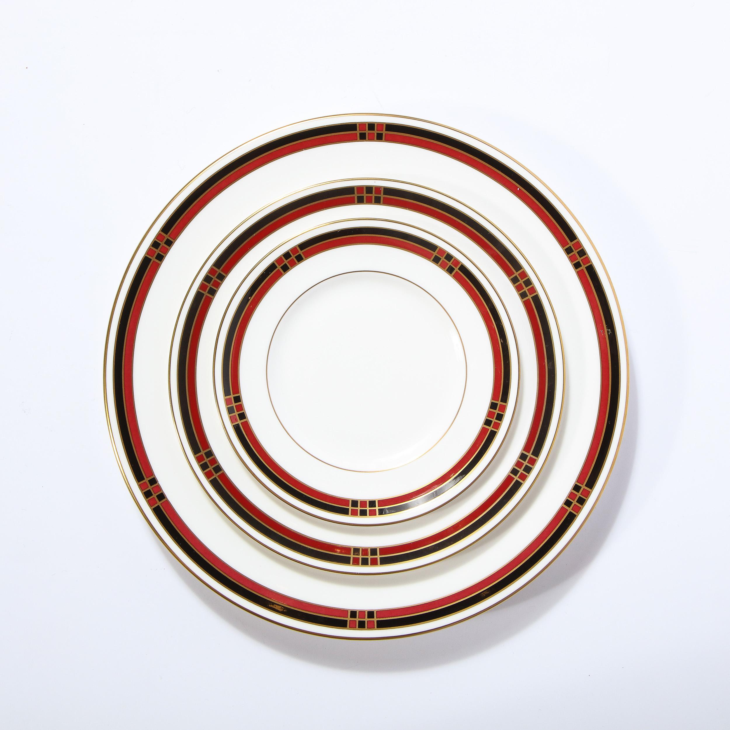 Moderne Service de 14 assiettes en porcelaine raffinée à motif moderniste ' Mondrian ' de Royal Worcester en vente