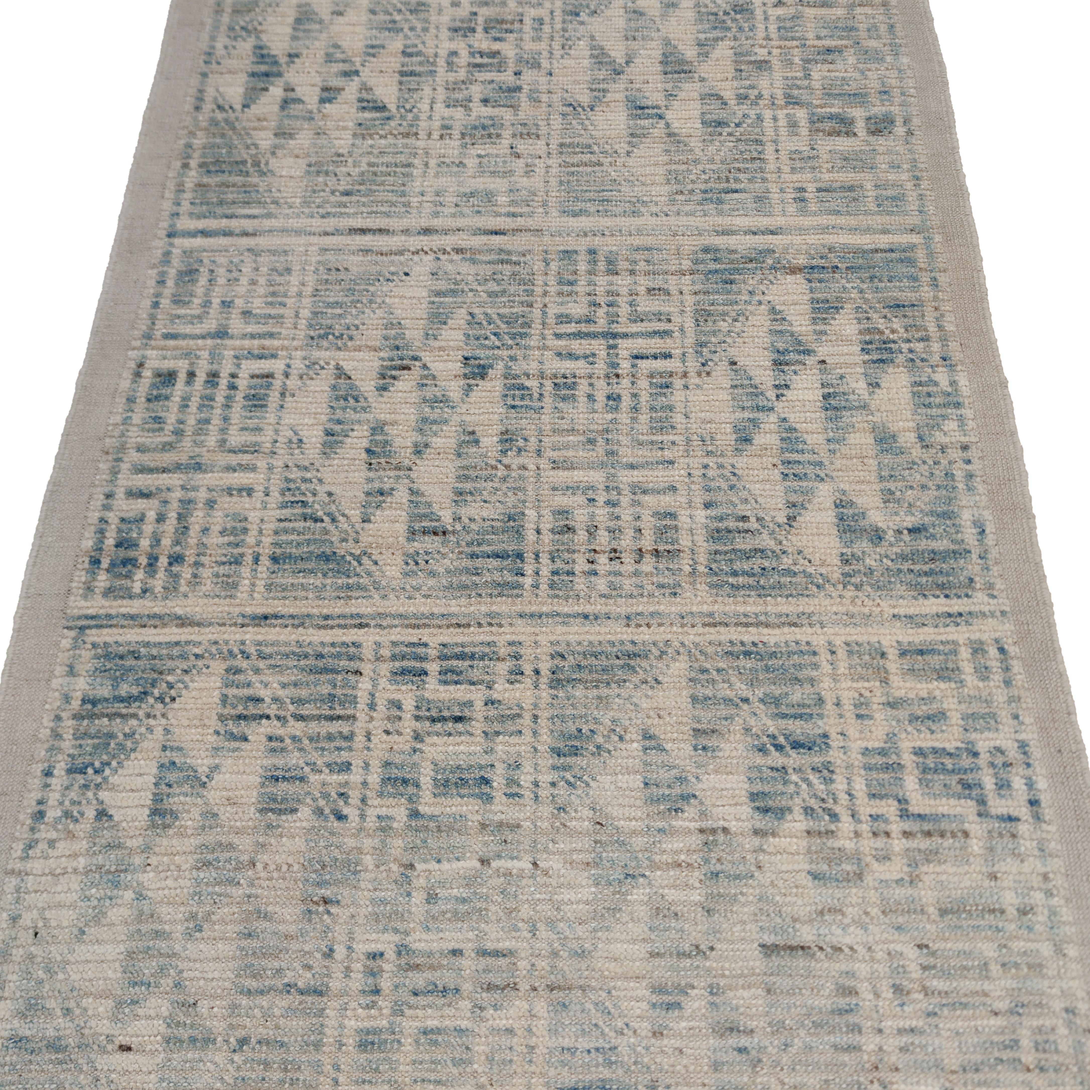 Sierra fa parte della nostra collezione moderna e contemporanea che reimmagina la quintessenza del tappeto marocchino attraverso forme geometriche audaci, texture alte e basse e delicate palette di colori. Lo sfondo è una squisita tonalità di