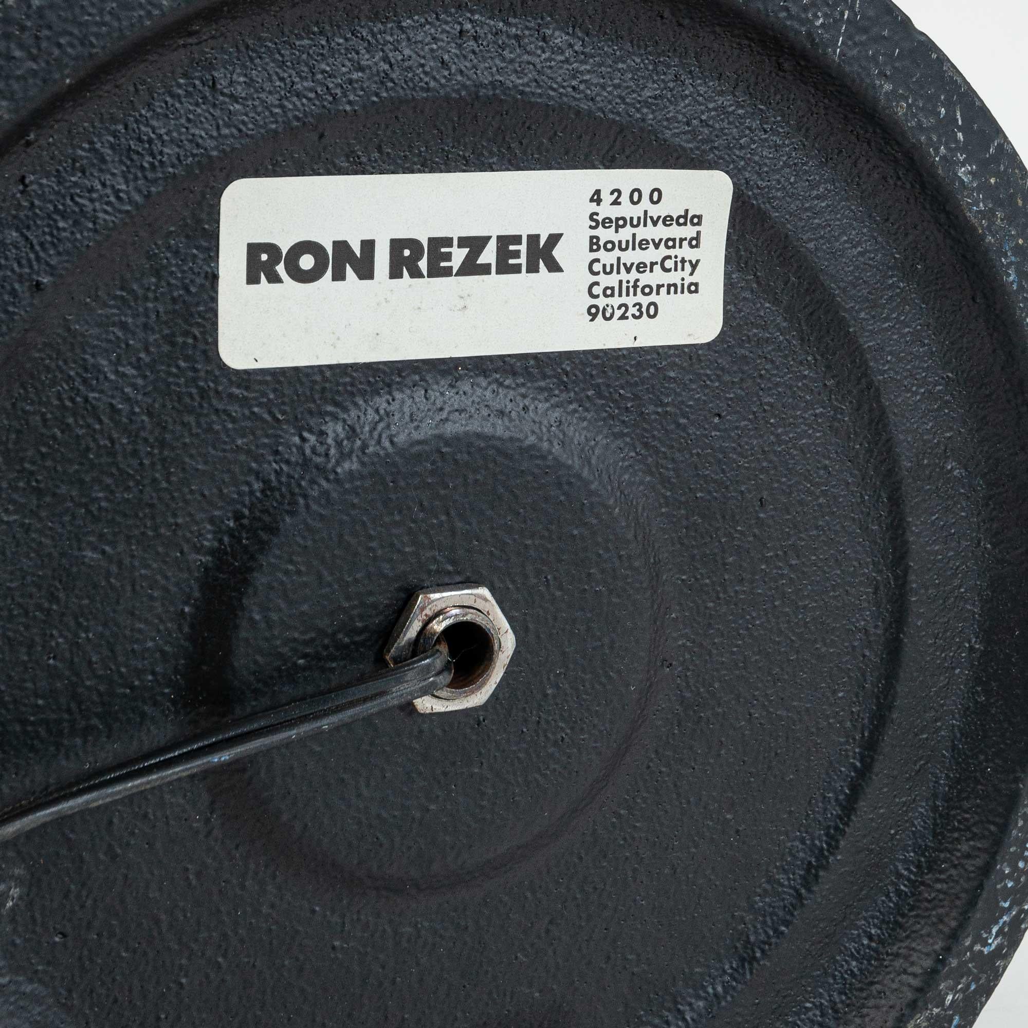Modernistische Pilz-Tischlampe von Ron Rezek (Metall) im Angebot