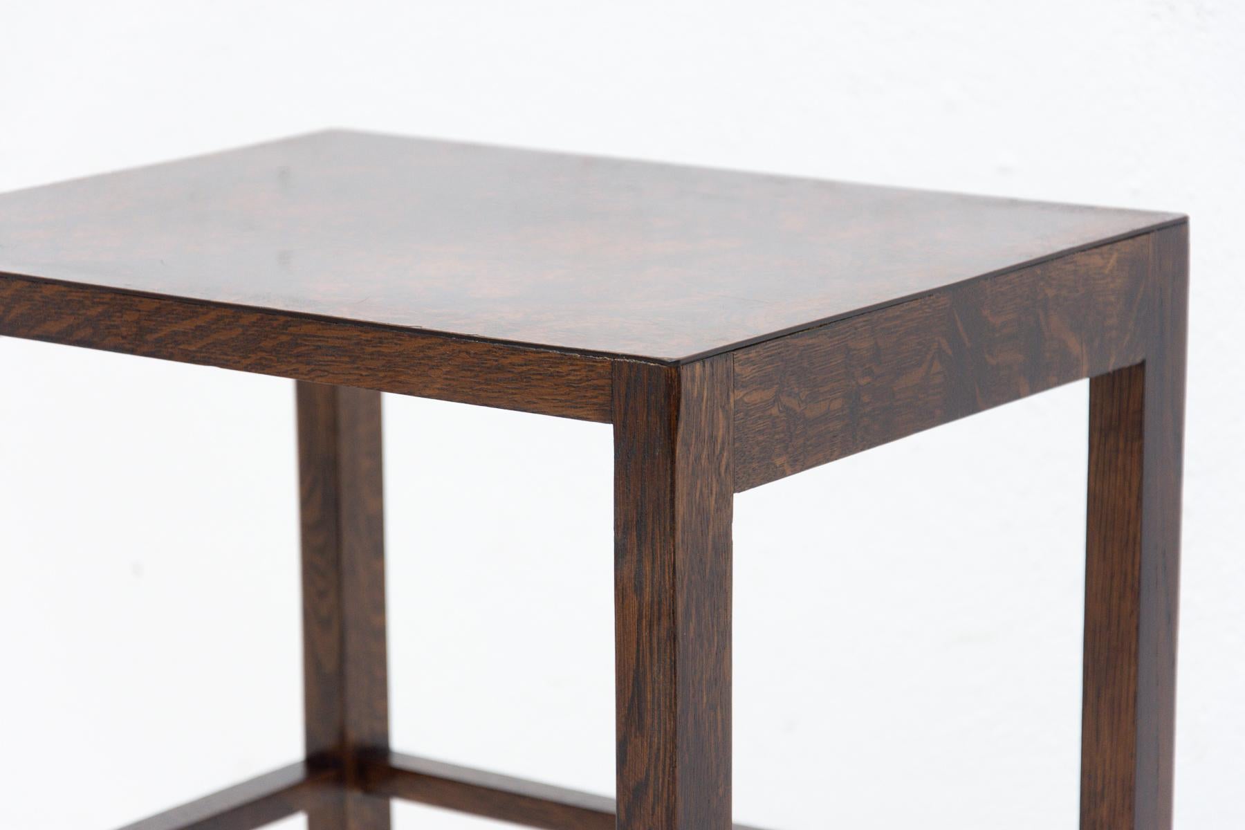 Modernist Nesting Tables H-50 Designed by Jindrich Halabala, Set of 2 6