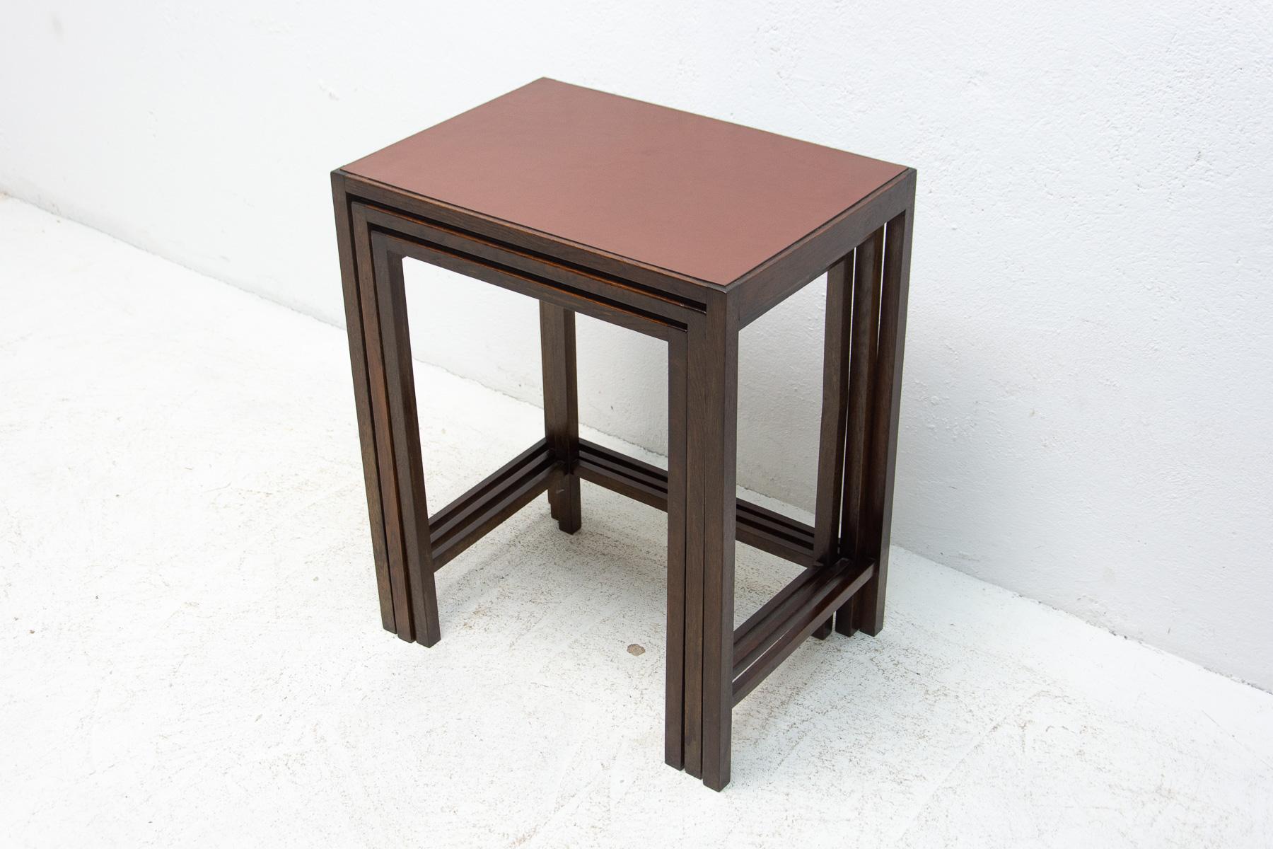 Bakelite Modernist Nesting Tables H-50 Designed by Jindrich Halabala, Set of 3 For Sale