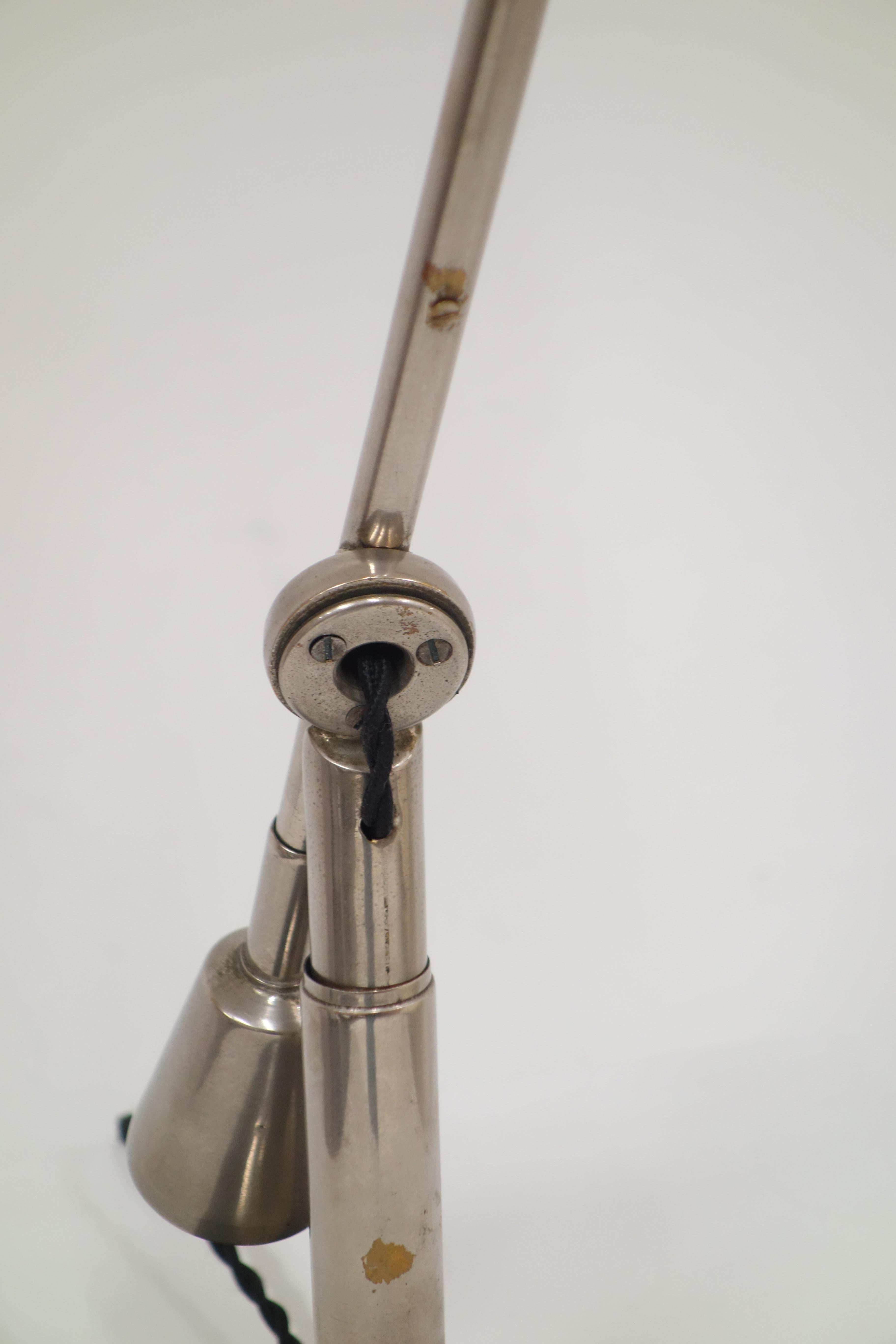 French Modernist Nickel-Plated Counterbalance Lamp by Eduard-Wilfrid Buquet, circa 1925 For Sale