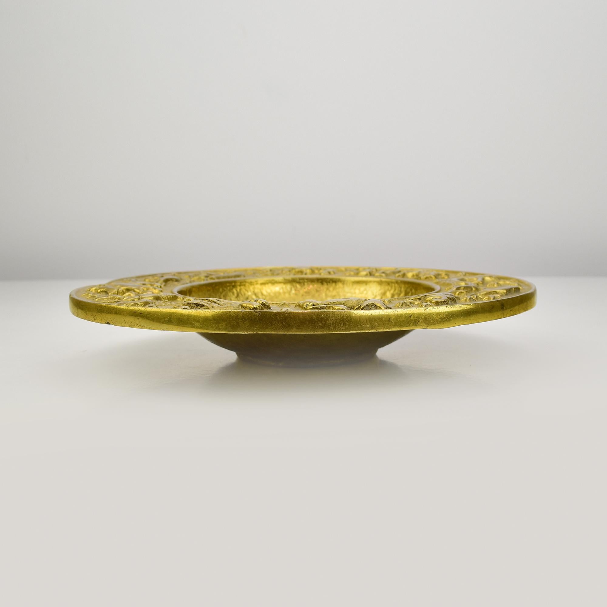 Bronzo Ciotola Zodiac in bronzo danese Nordisk Malm Modernist Keep All Vide Poche 1940s in vendita