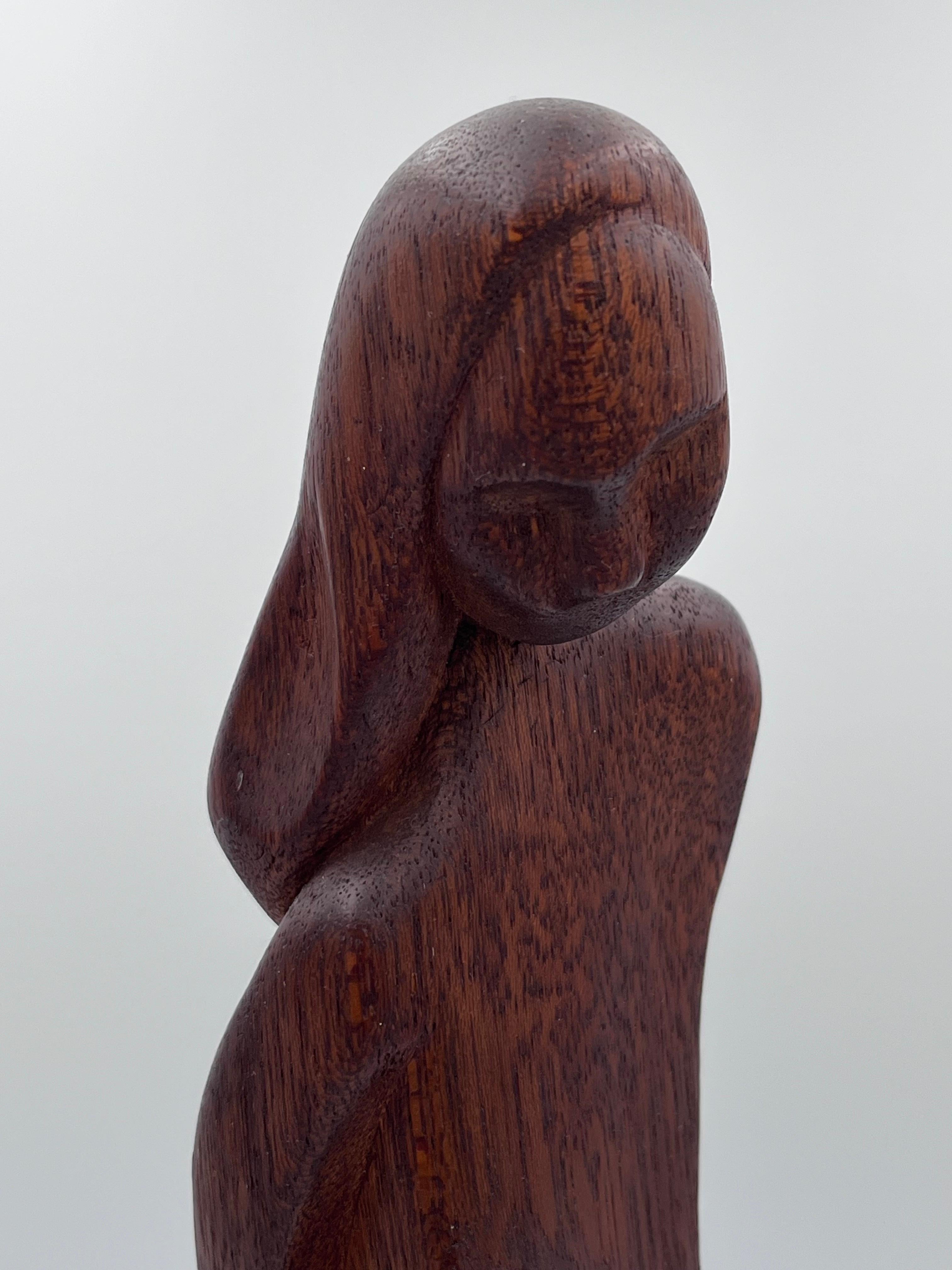 Sculpture moderniste de nu en bois et marbre sculptée à la main Style de Ferdinand Parpan en vente 2