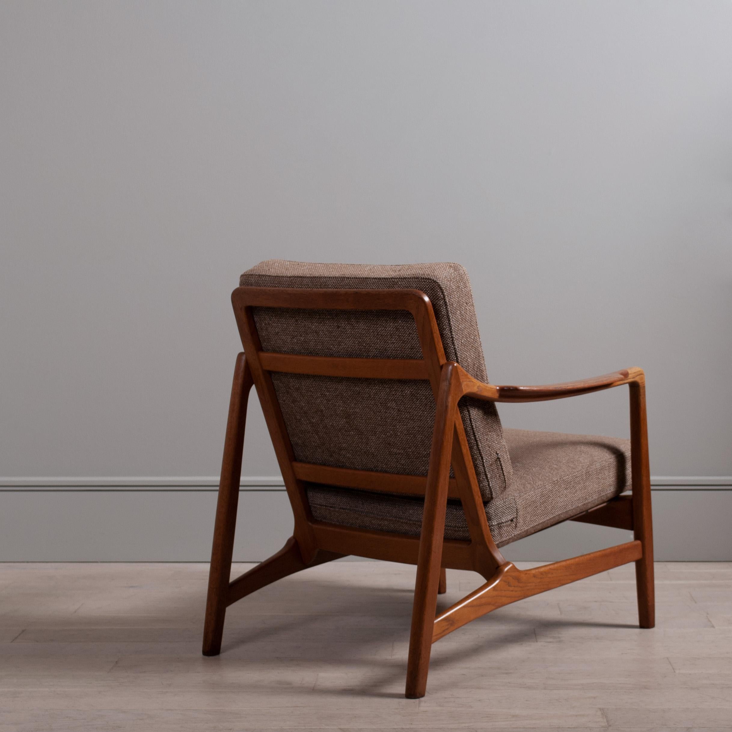 20th Century Modernist Oak Lounge Chair, Tove & Edvard Kindt Larsen For Sale