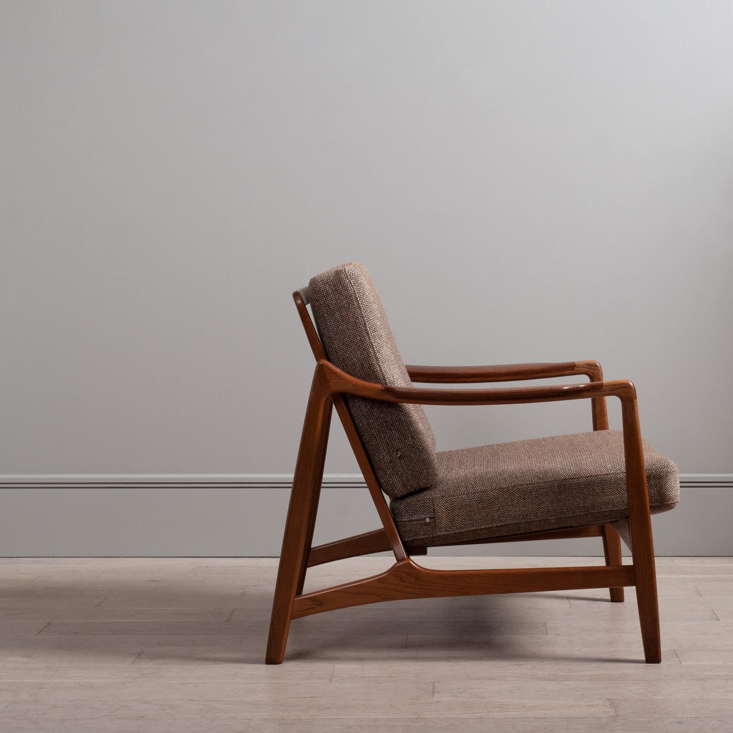 Modernist Oak Lounge Chair, Tove & Edvard Kindt Larsen For Sale 1