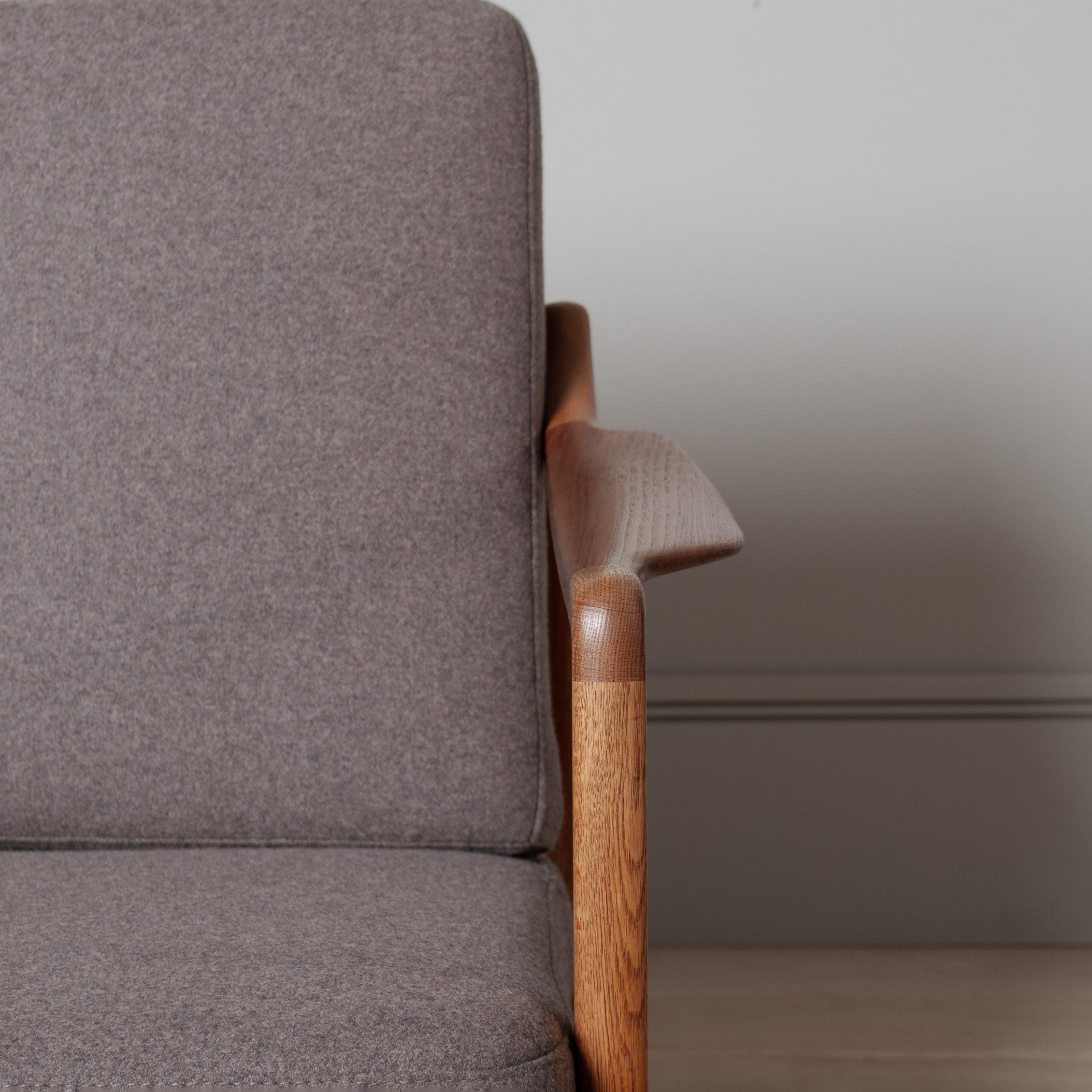 Sedia da salotto modernista in Oak, Tove & Edvard Kindt-Larsen, ridipinta. In condizioni buone in vendita a London, GB