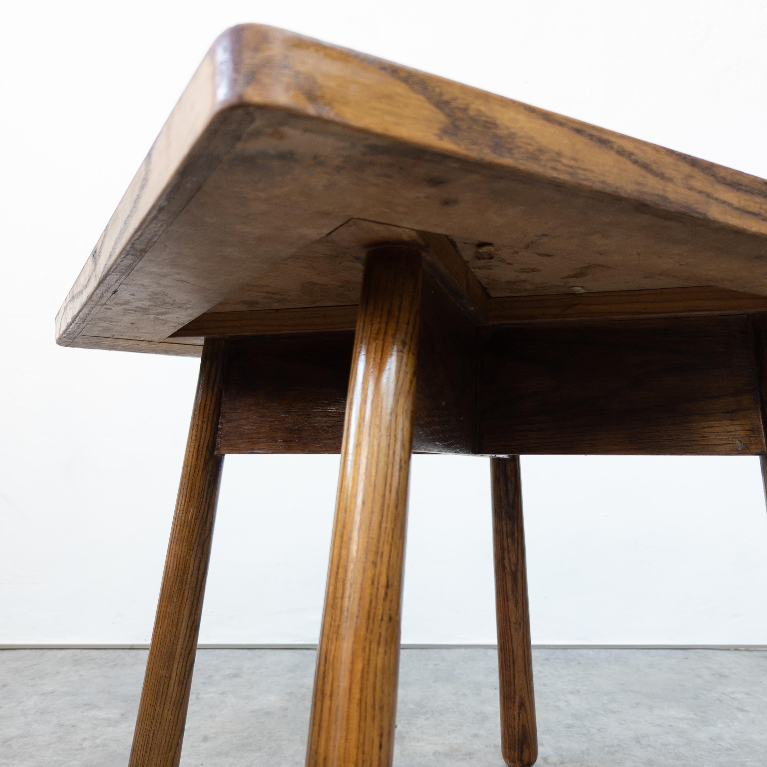 Modernist oak side table by Jan Vaněk for Krásná Jizba For Sale 4