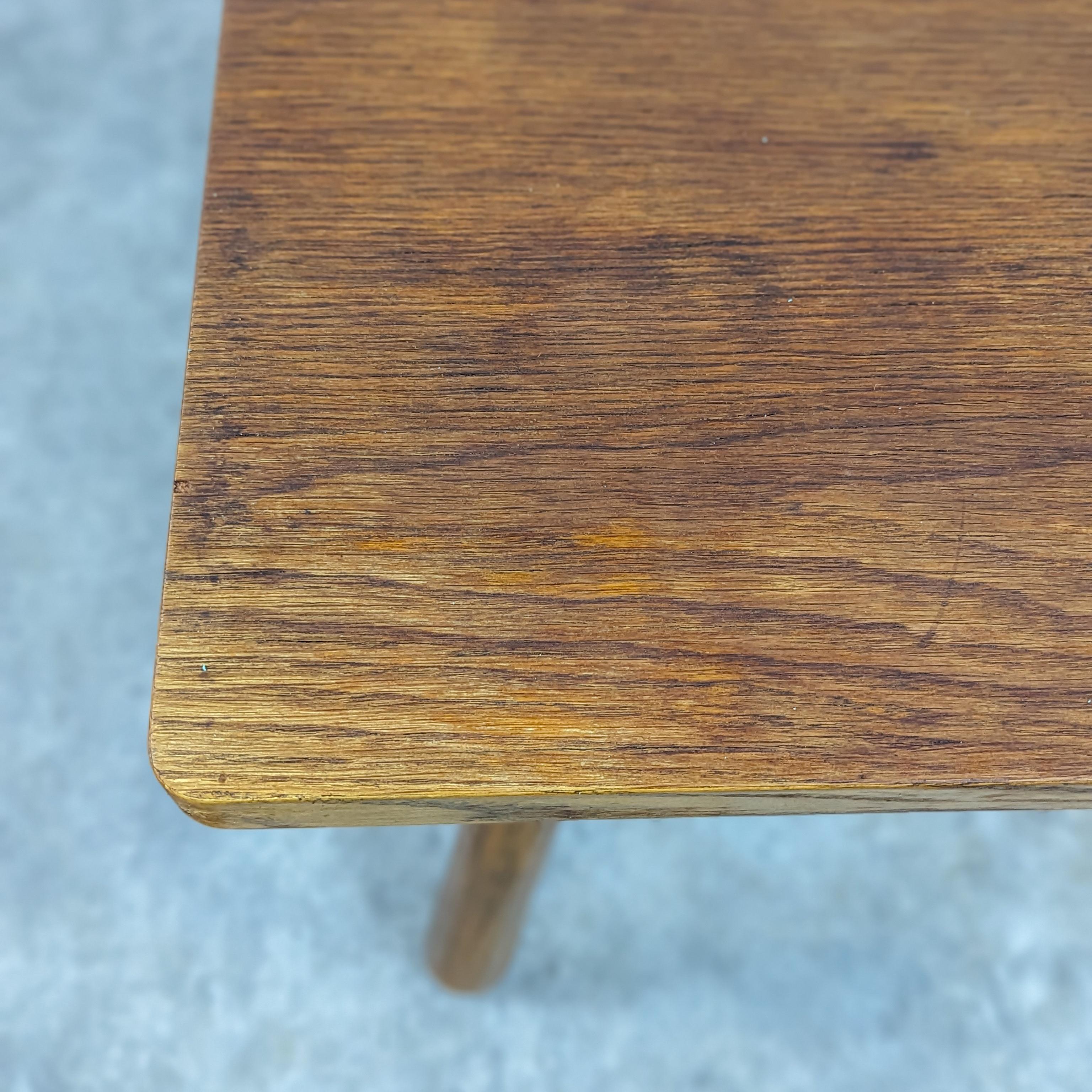Modernist oak side table by Jan Vaněk for Krásná Jizba For Sale 9