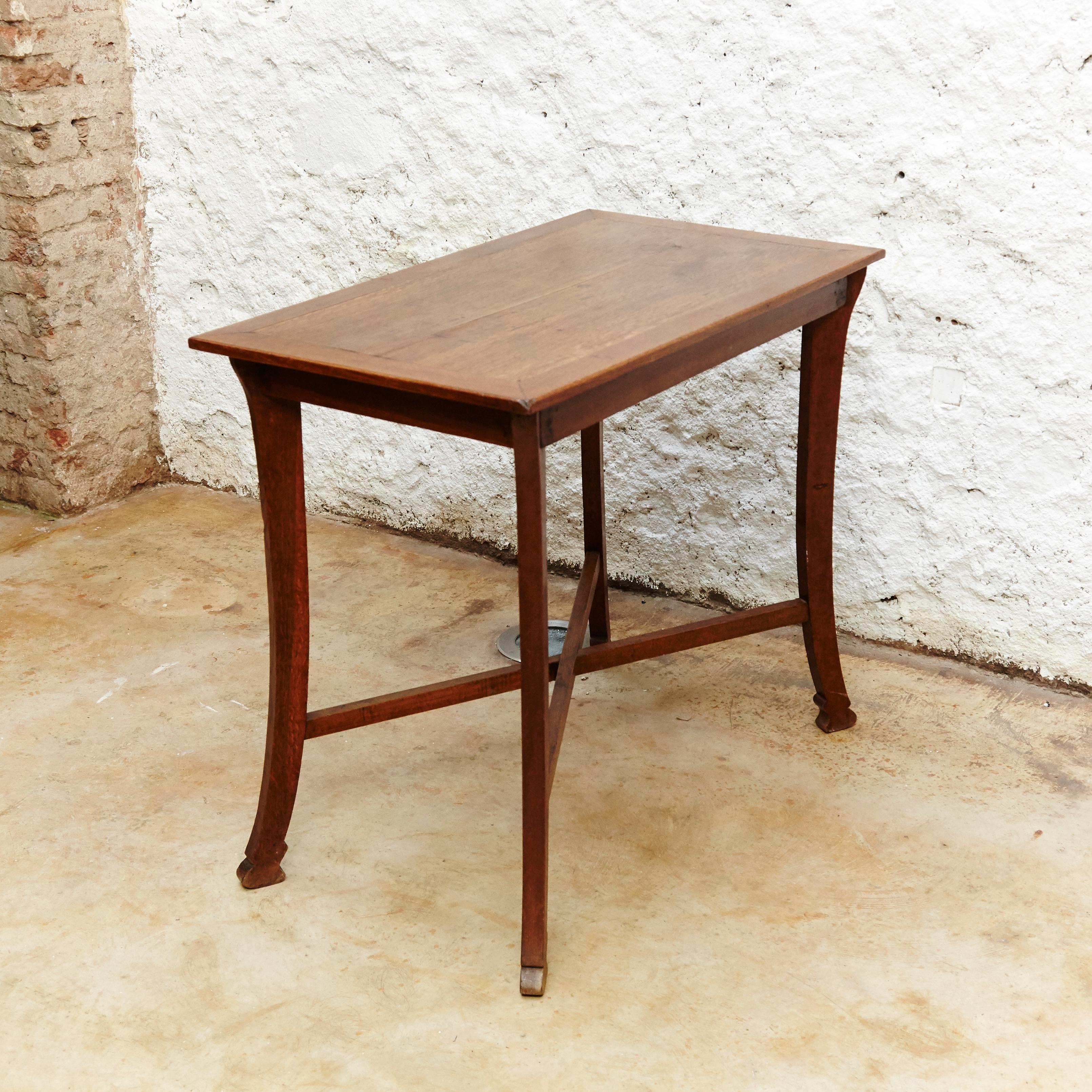 Art Nouveau Modernist Oakwood Thonet Table, circa 1930