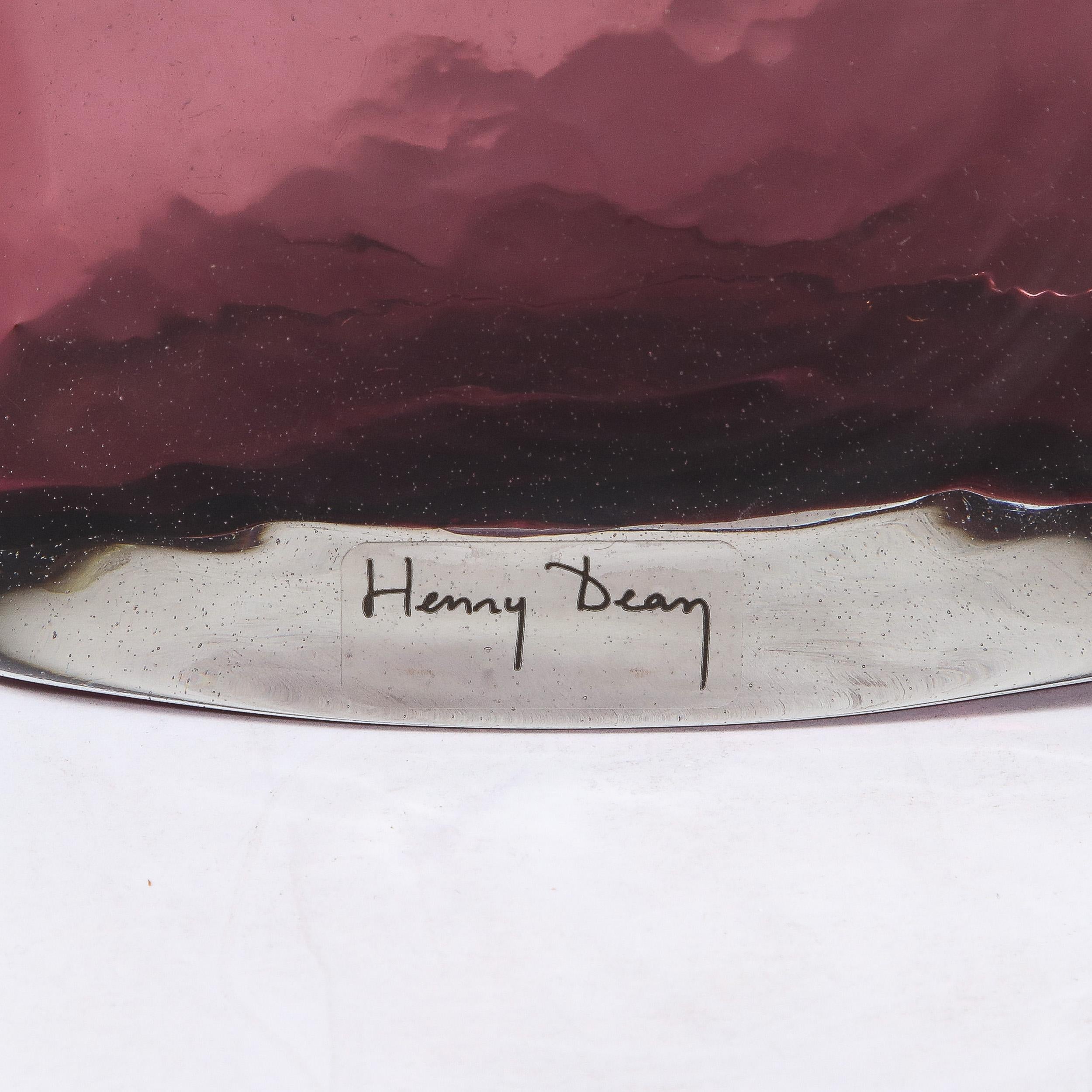 Vaso modernista oblungo in vetro di Murano soffiato a mano con texture bordeaux In condizioni ottime in vendita a New York, NY