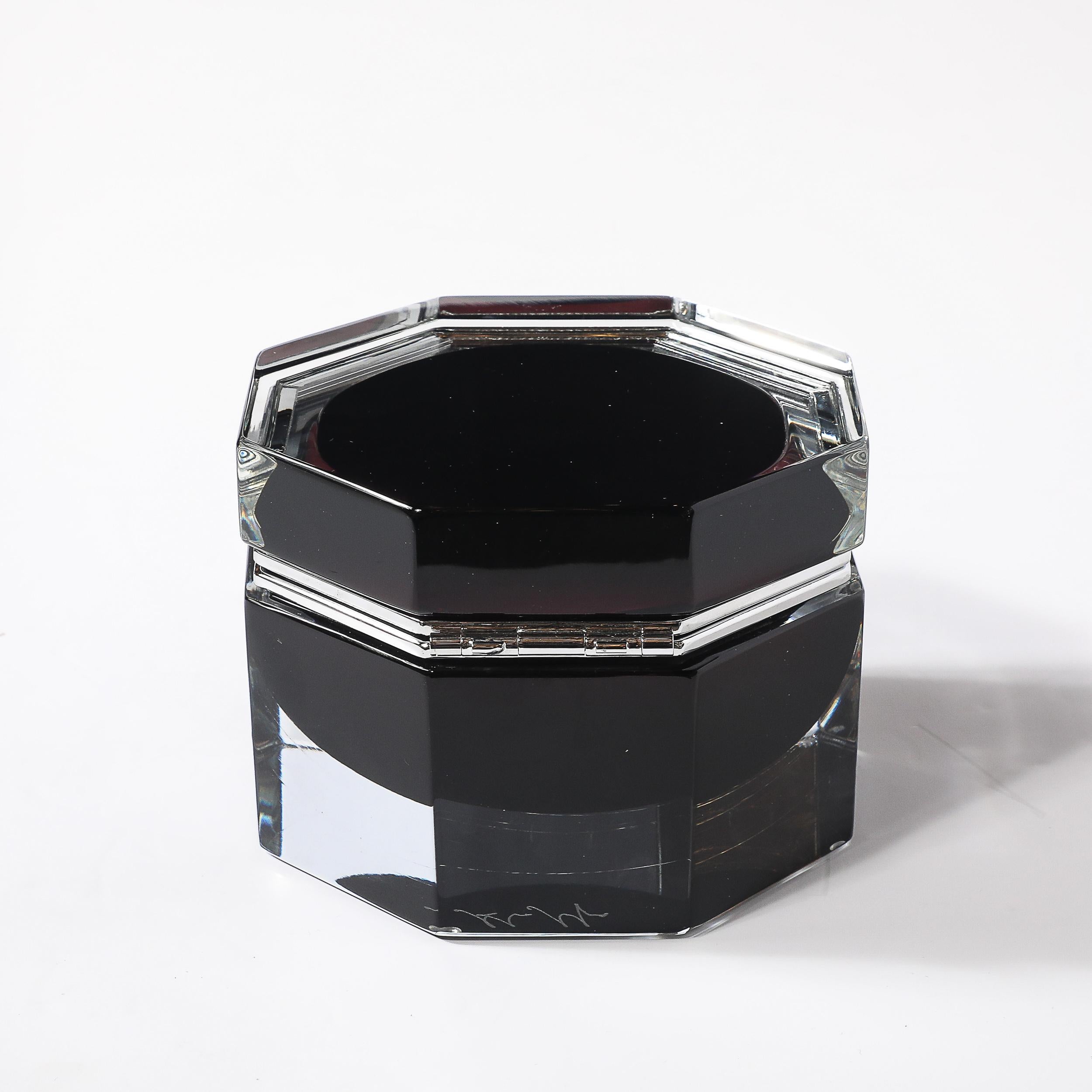 Moderne Boîte octogonale moderne en verre de Murano soufflé à la main, grenat noirci, avec nickel en vente