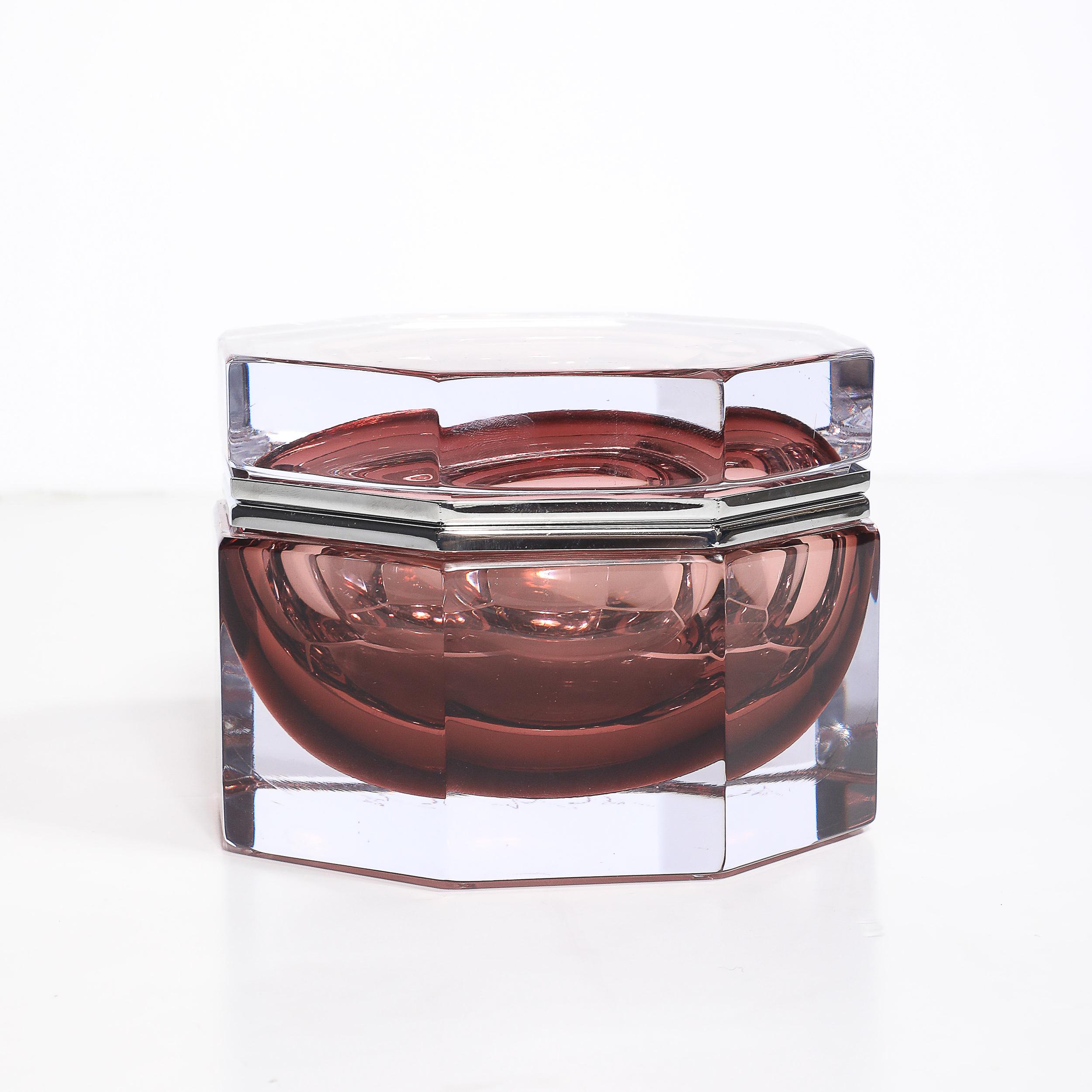 italien Boîte octogonale moderniste en verre de Murano soufflé à la main en rose fumé avec nickel poli en vente