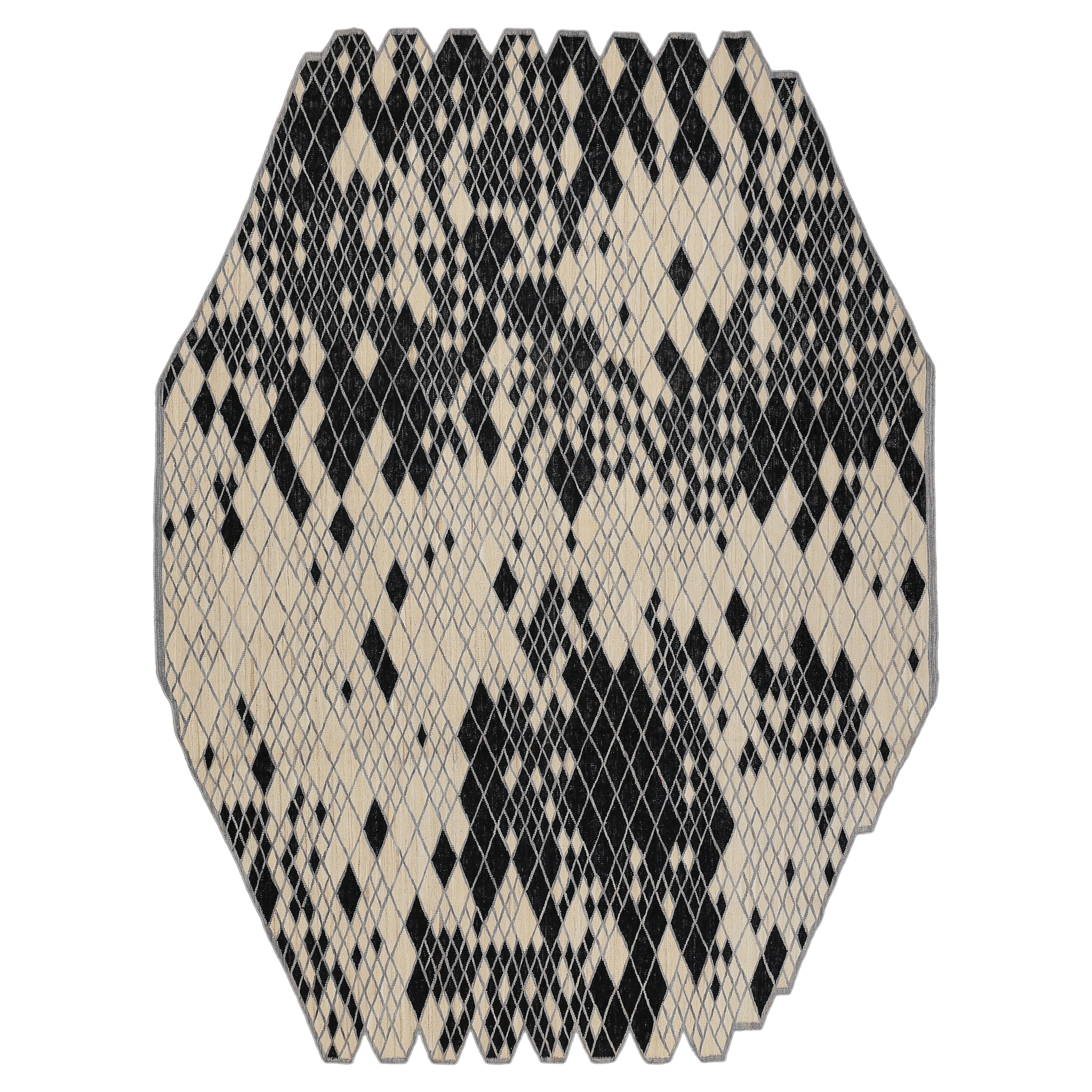 Modernist Octagonal Shaped Geometric Kilim Rug in White, Grey and Black