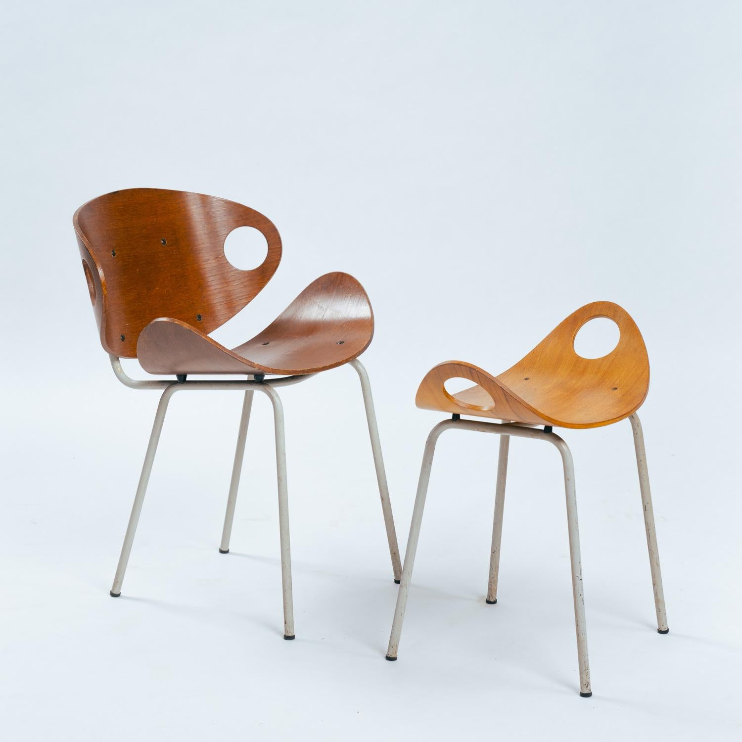 Steel modernist Olof Kettunen Chair and Stool for Merivaara in plywood, Finland 1950s For Sale