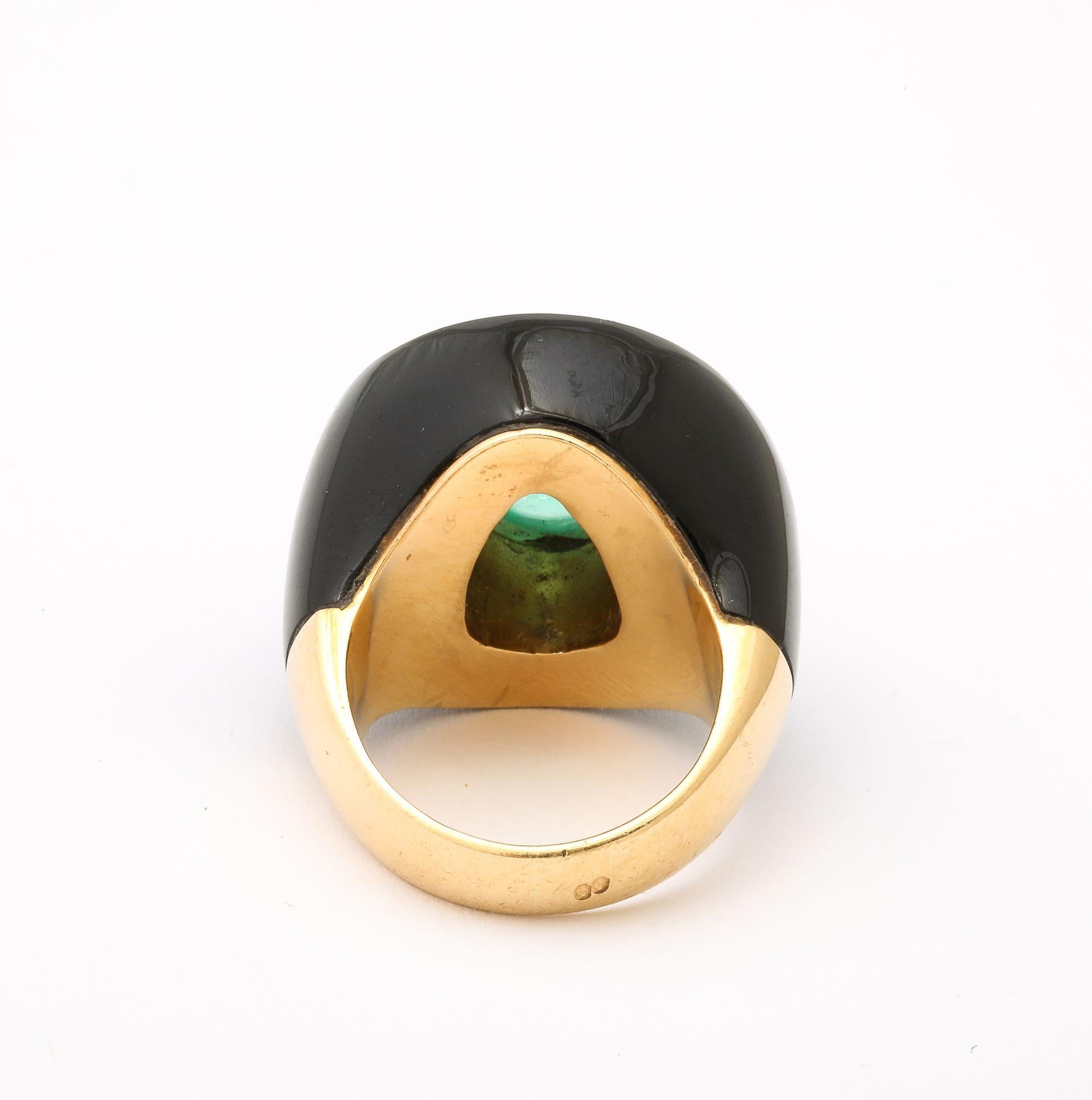 Modernist Onyx & Emerald and Gold Ring 18K im Angebot 1