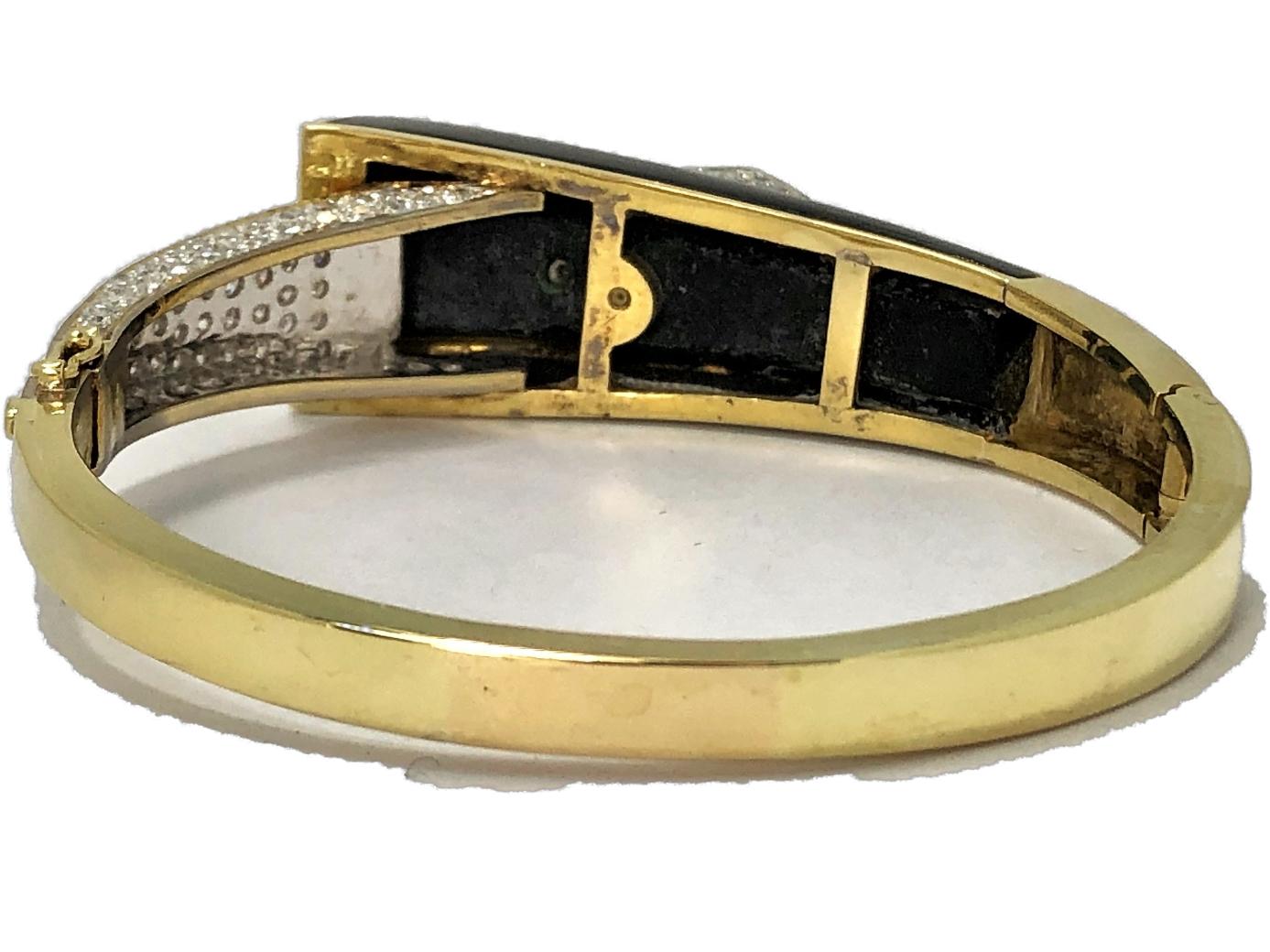 Modernist Onyx Gold and Diamond Bangle/Cuff In Good Condition In Palm Beach, FL
