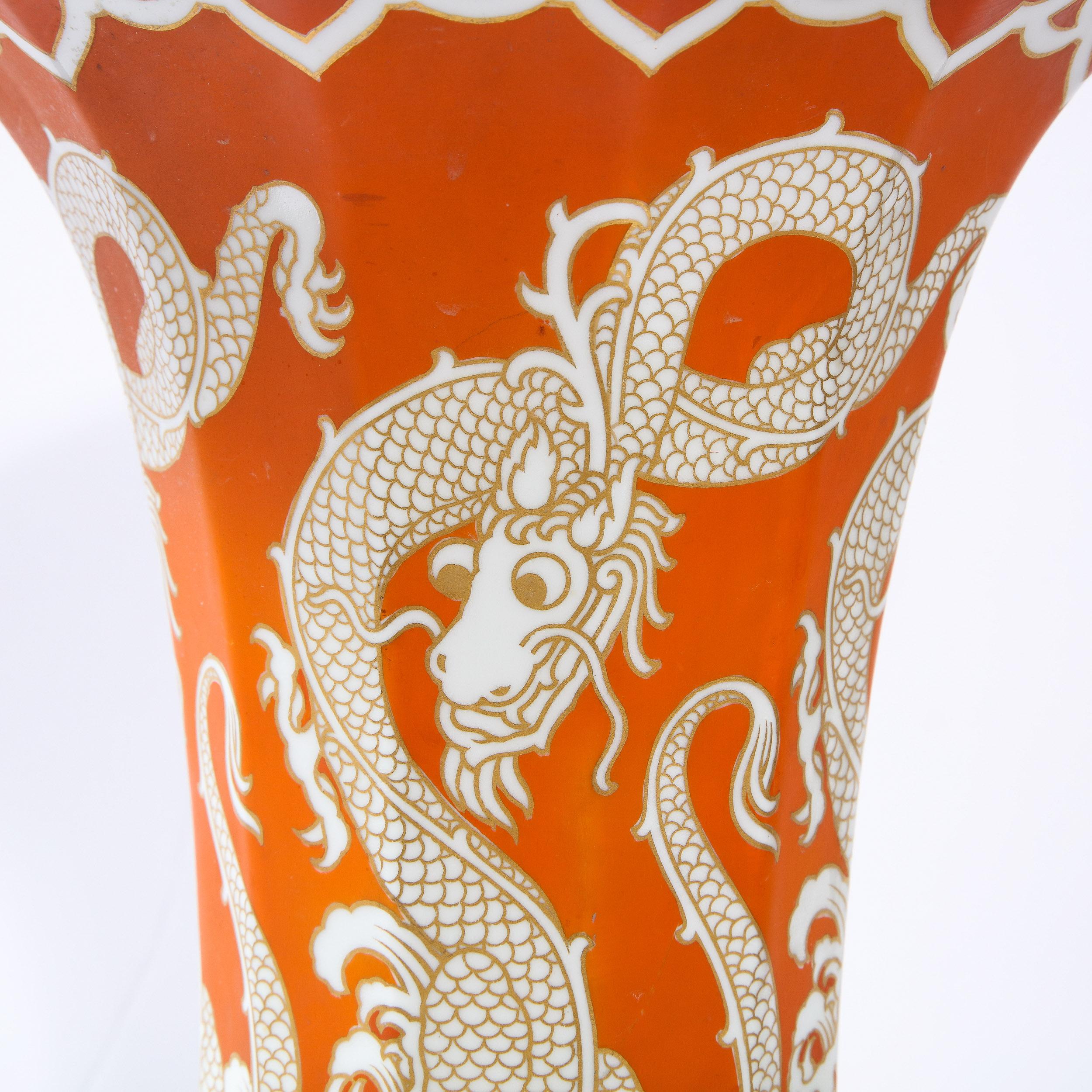 Modernist Orange & Vergoldete Porzellanvase Vase mit Drachenmotiv Signiert Rosenthal (Gold)