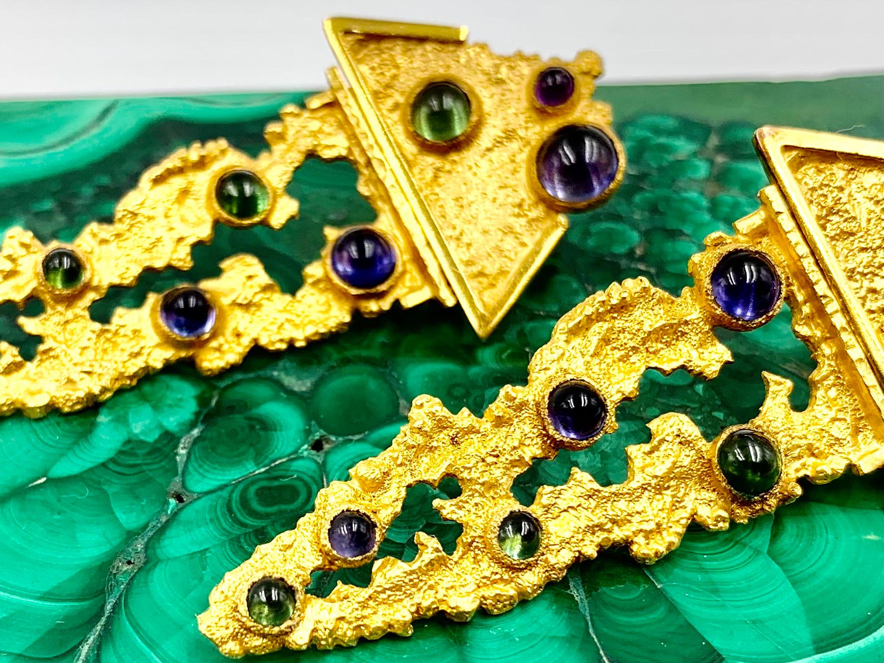 Modernist Organic Form F. Marshall 14k Gold Amethyst, Peridot Earrings, 1980's In Good Condition For Sale In New York, NY