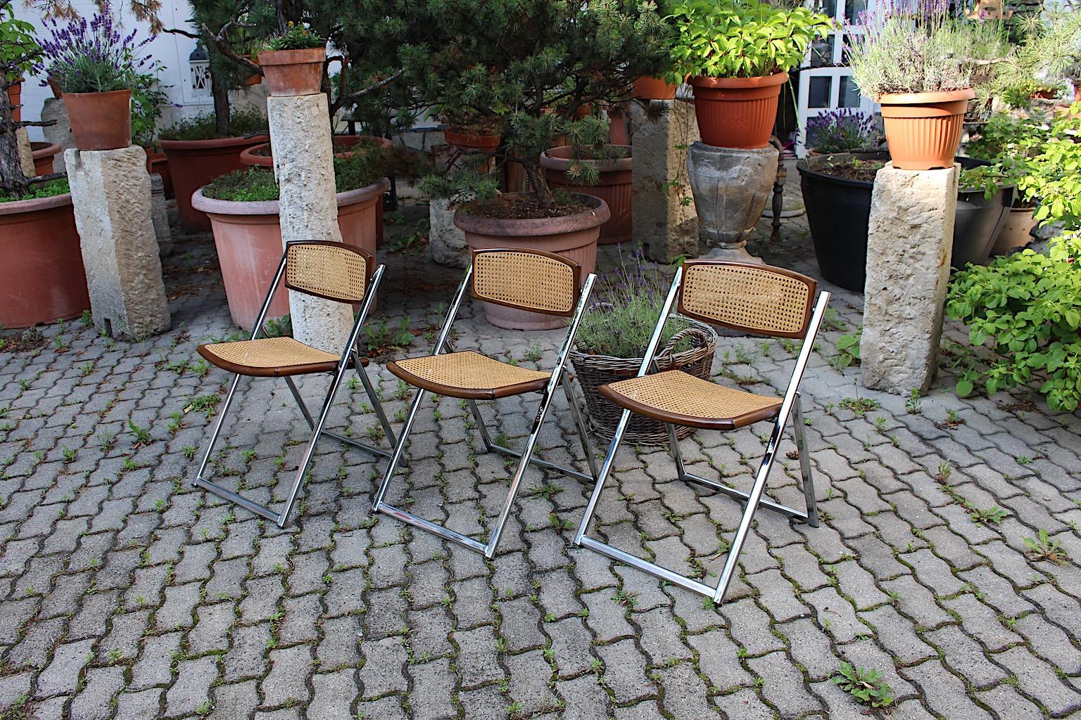Italian Modernist Organic Vintage Three Foldable Dining Chairs Beech Mesh Chrome, 1970s For Sale