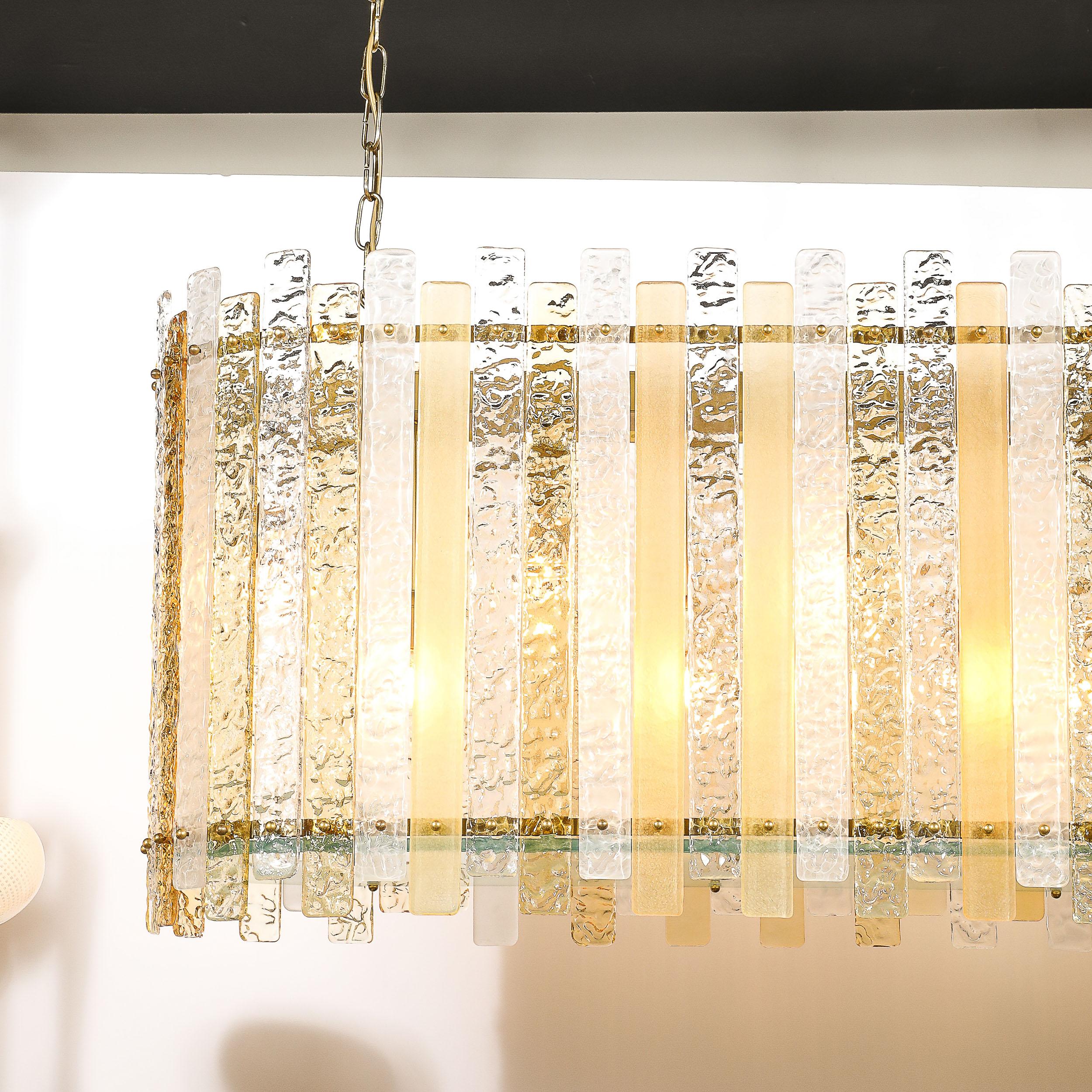 italien Luminaire moderne ovoïde en verre ambre dépoli et tacheté soufflé à la main à Murano en vente