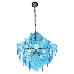 Modernistischer Kronleuchter aus mundgeblasenem ceruleanblauem Muranoglas in Pagodenform