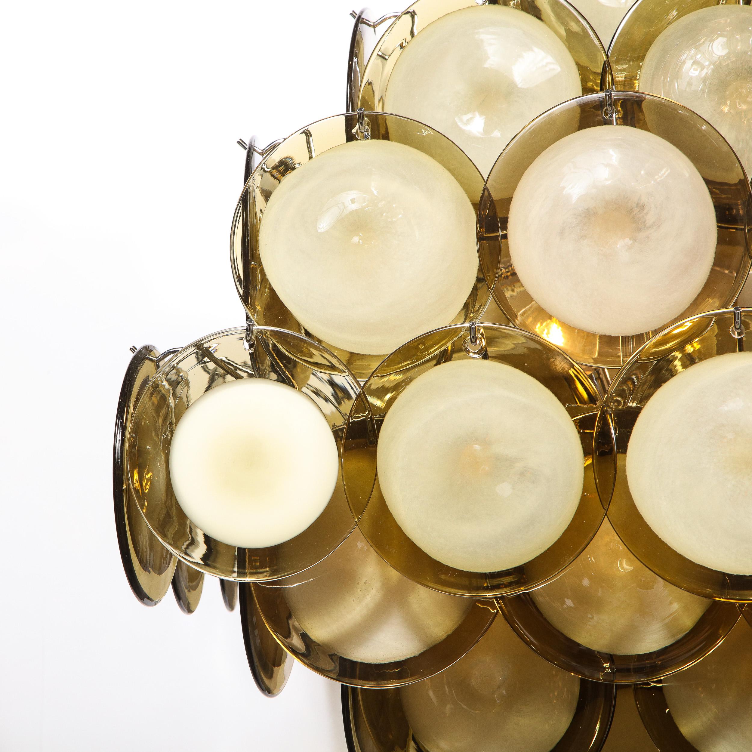 XXI secolo e contemporaneo Lampadario a disco in stile pagoda modernista in cromo e vetro di Murano soffiato a mano in vendita