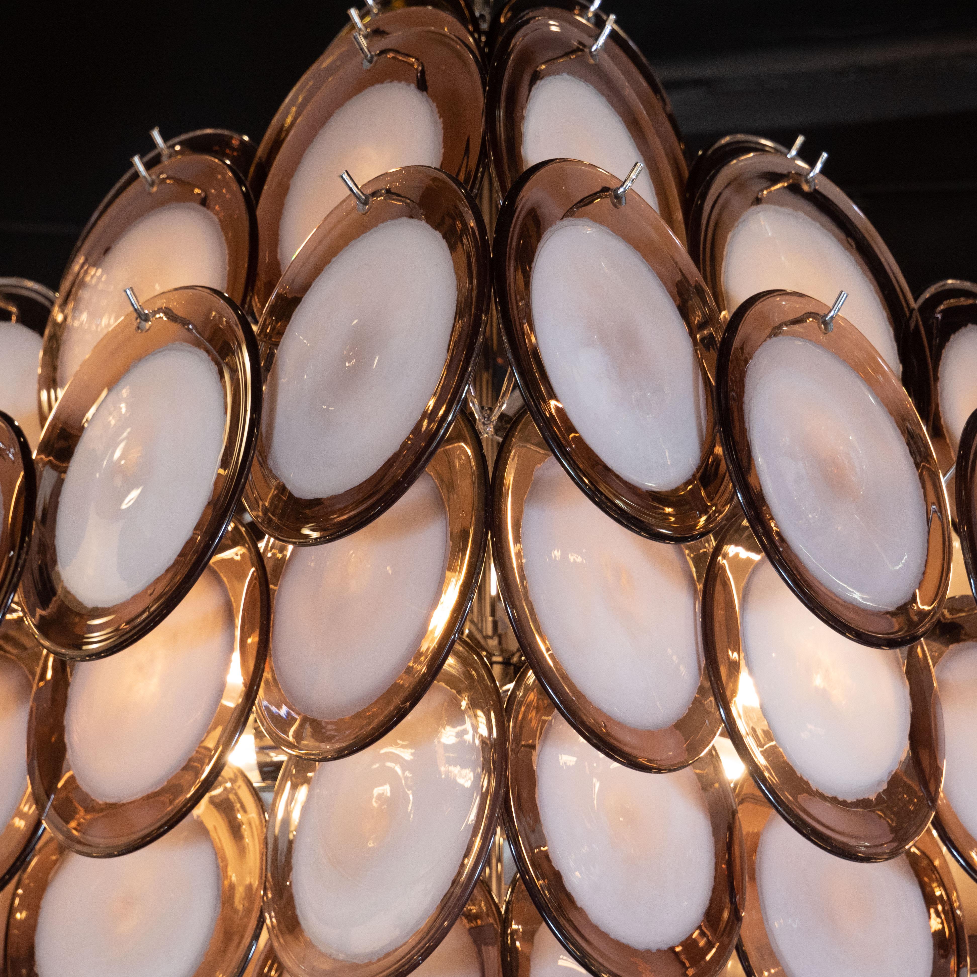 Modernistischer Scheiben-Kronleuchter im Pagodenstil aus mundgeblasenem Muranoglas in Amethyst (Moderne) im Angebot