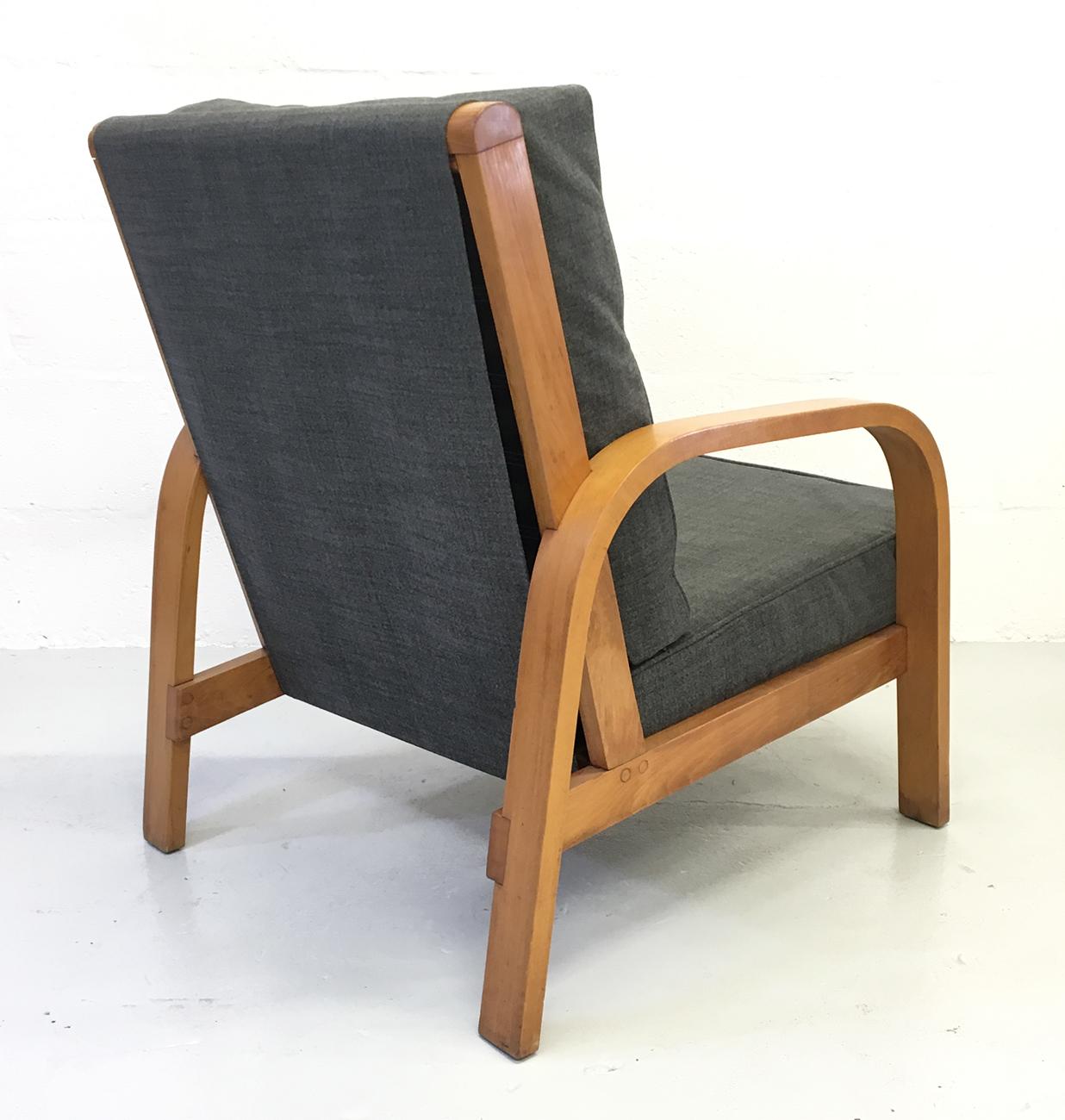 Mid-20th Century Pair English Modernist 1930s Bentwood ‘Lamda’ Lounge Chairs by Heckroth Art Deco