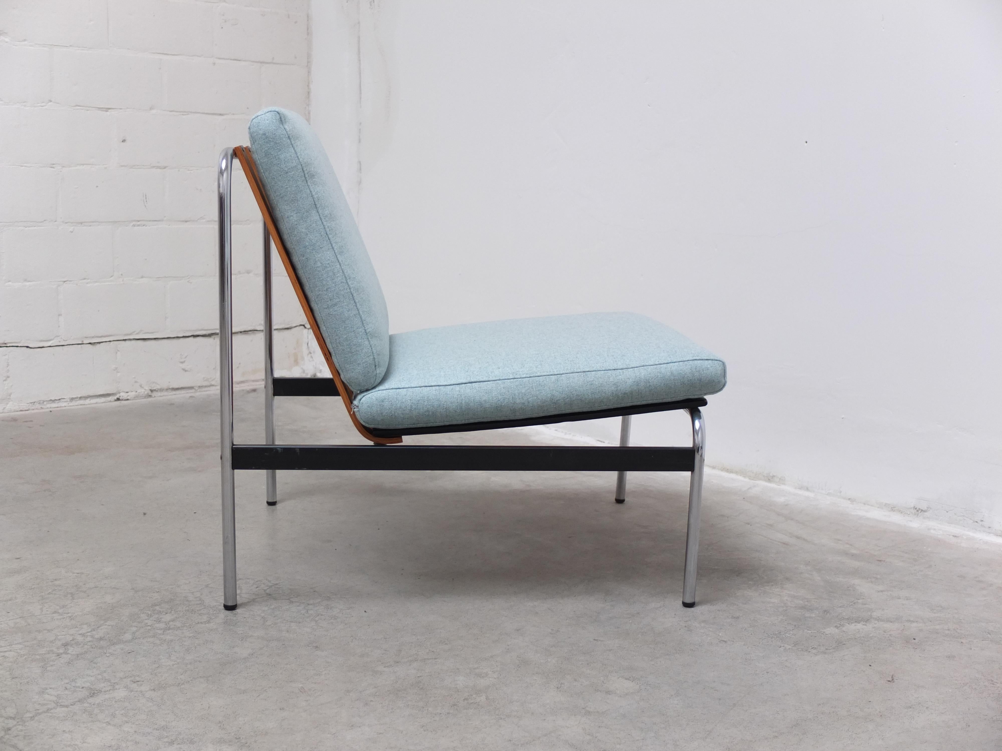 Modernistisches Paar Sessel ohne Armlehne im Stil von Kho Liang Ie, 1960er Jahre im Angebot 7