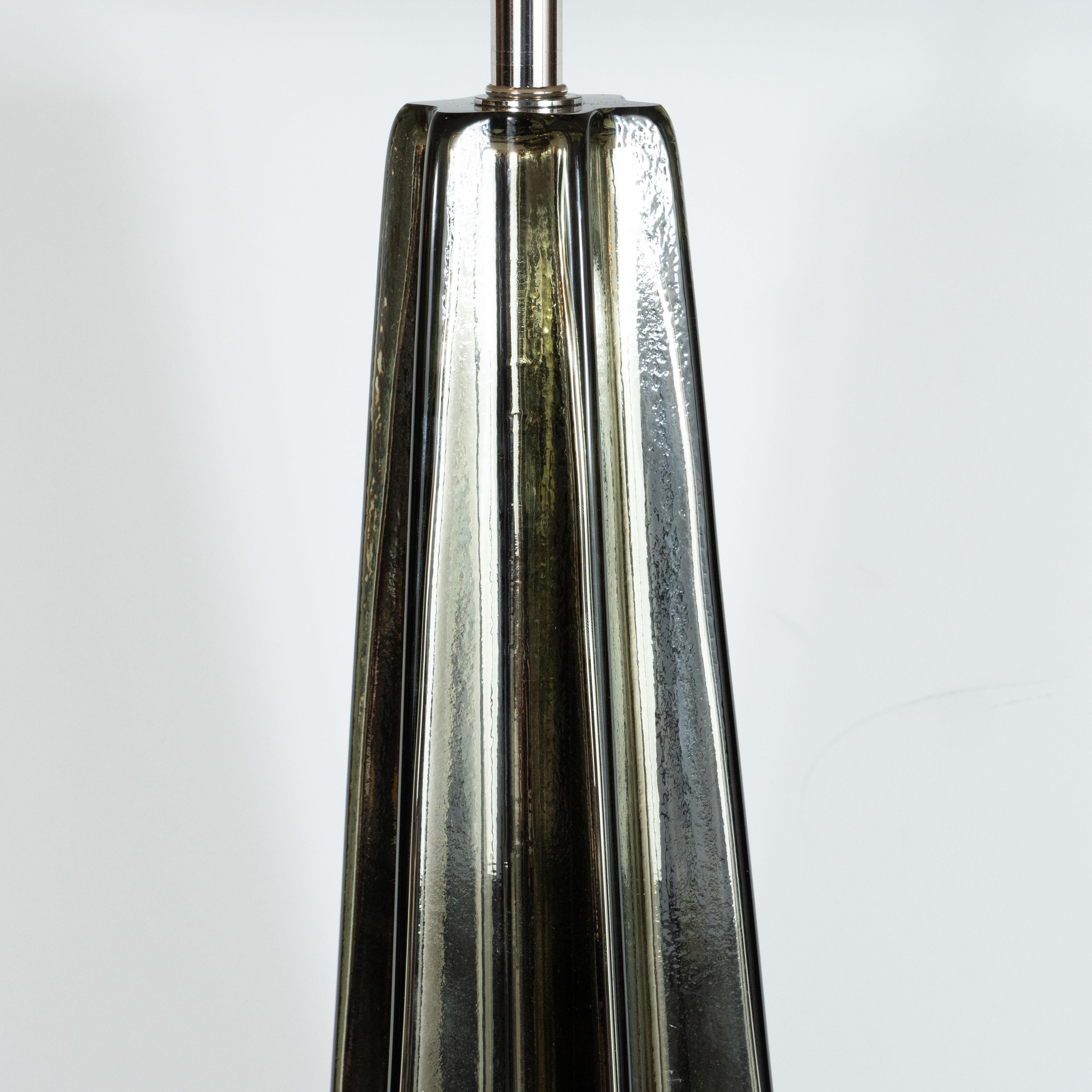 Modernistisches Paar mundgeblasener Lampen in X-Form aus mundgeblasenem Murano-Quecksilberglas (Moderne) im Angebot