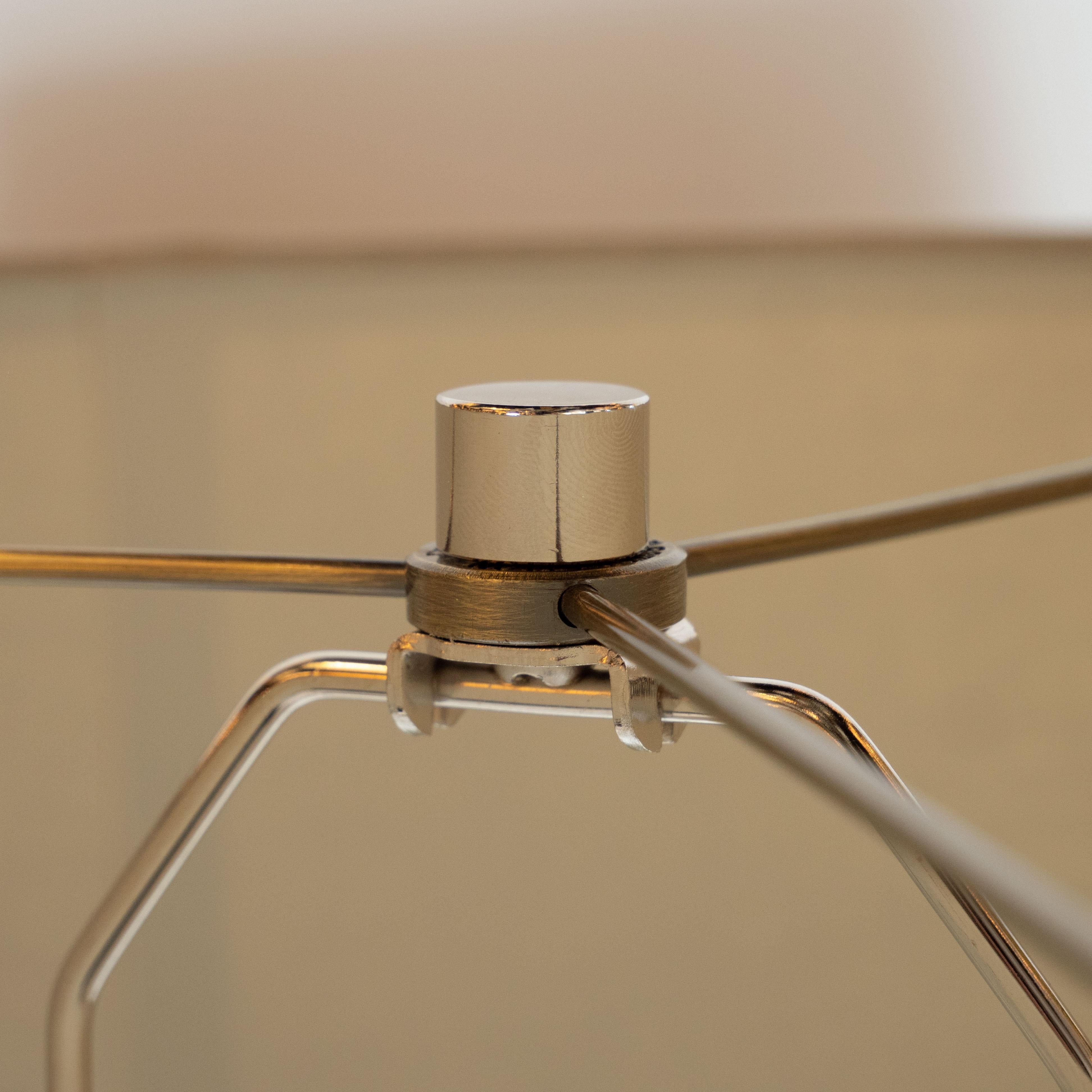 Modernistisches Paar mundgeblasener Lampen in X-Form aus mundgeblasenem Murano-Quecksilberglas im Zustand „Hervorragend“ im Angebot in New York, NY