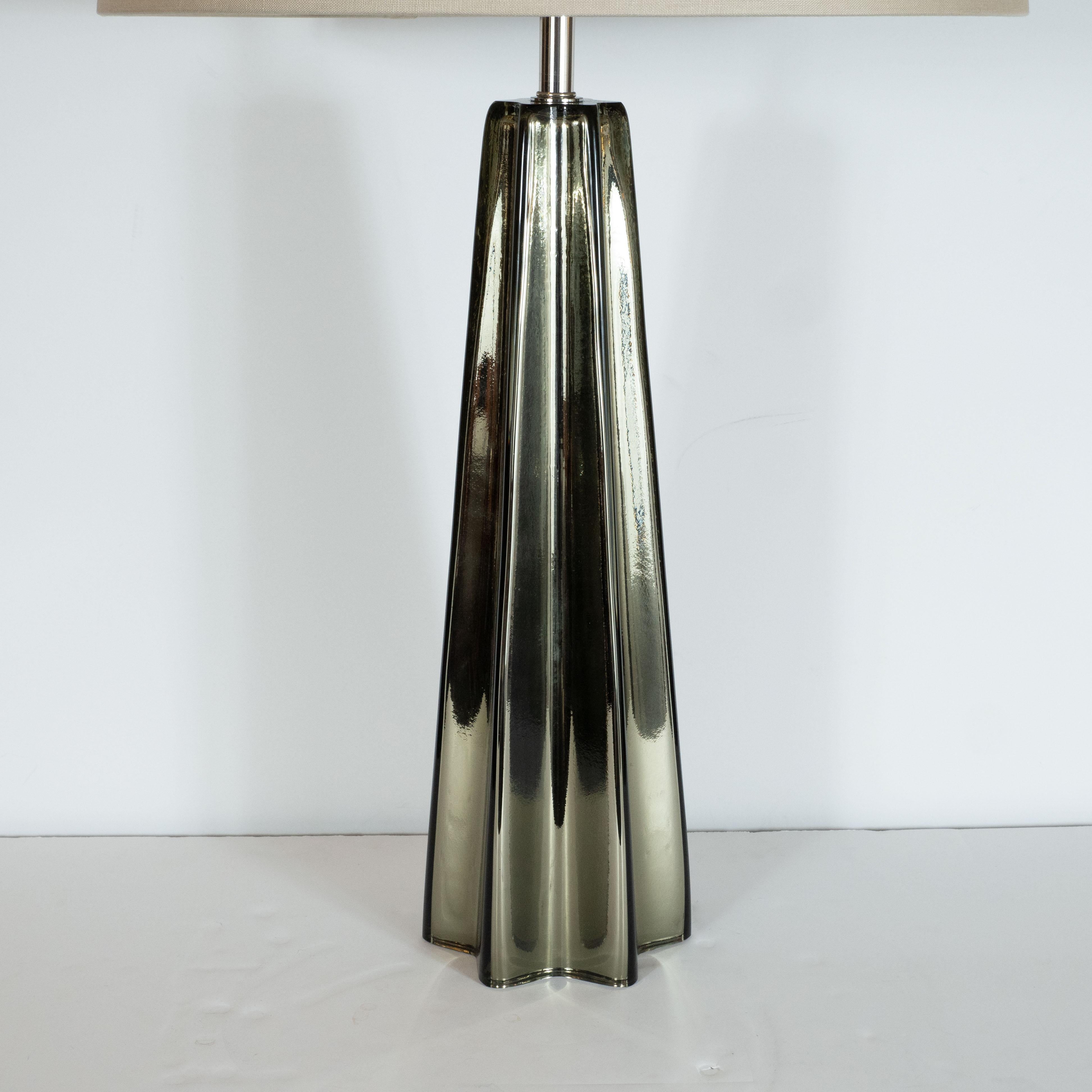 XXIe siècle et contemporain Paire de lampes modernistes en forme de X en verre de Murano mercuré soufflé à la main en vente