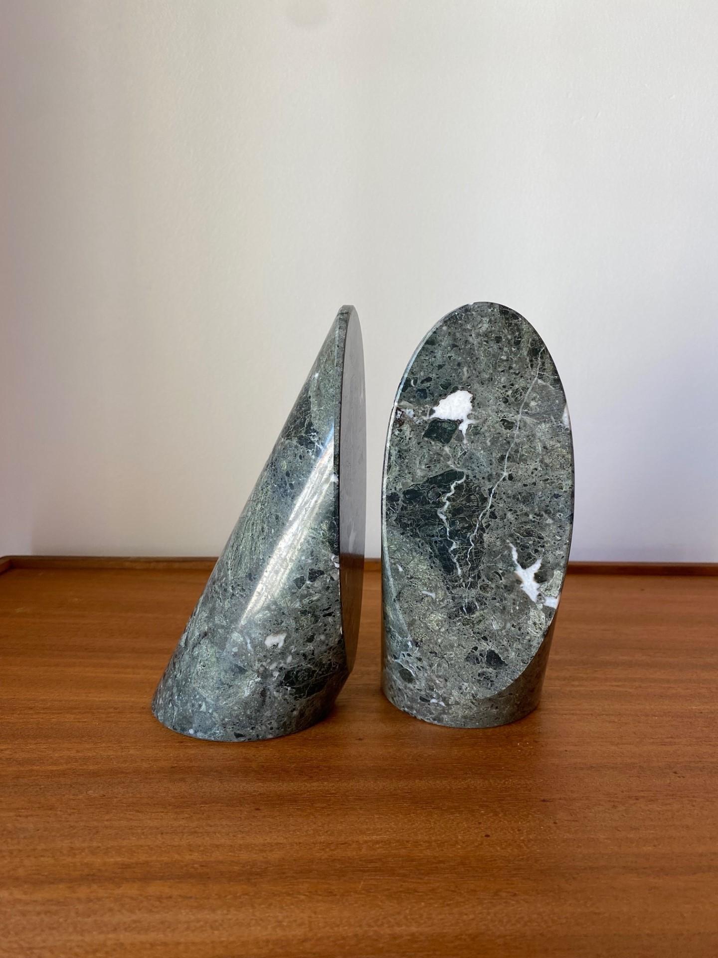 Italian Modernist Pair of Solid Marble Bookends Memphis Era For Sale