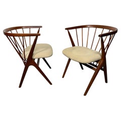 Paire de chaises sculpturales modernistes en teck n° 8, par Helge Sibast / Danemark