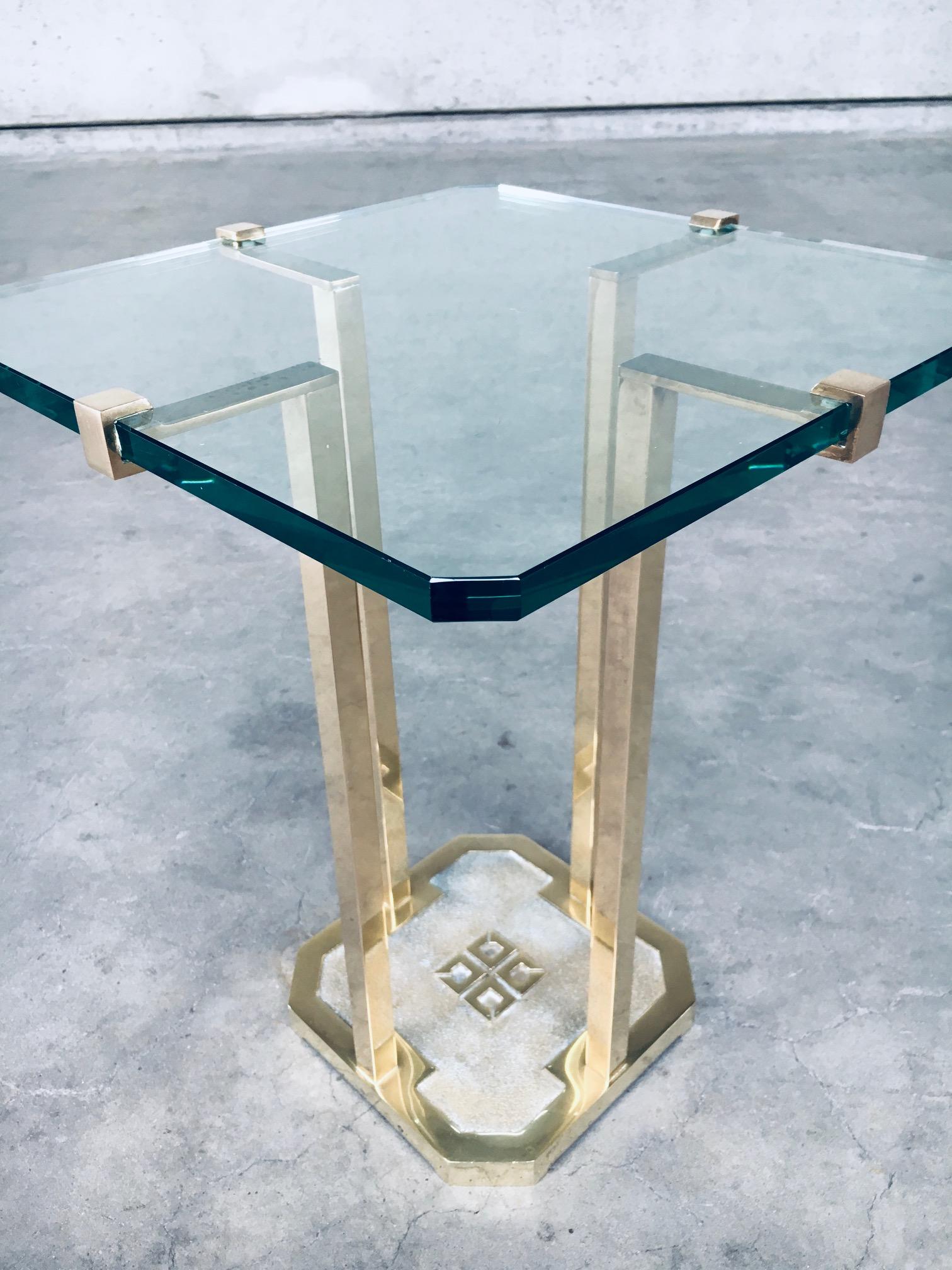 Modernist Patinated Brass & Glass Side Table Model T18 by Peter Ghyczy, 1970's For Sale 5