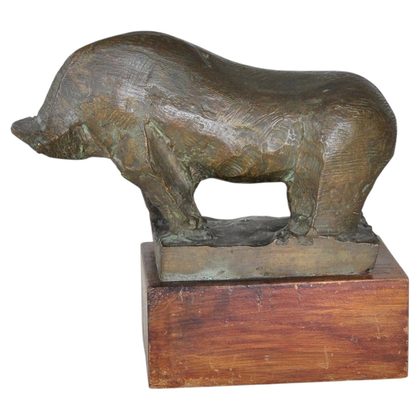 Escultura modernista de un animal en bronce patinado, años 50-60