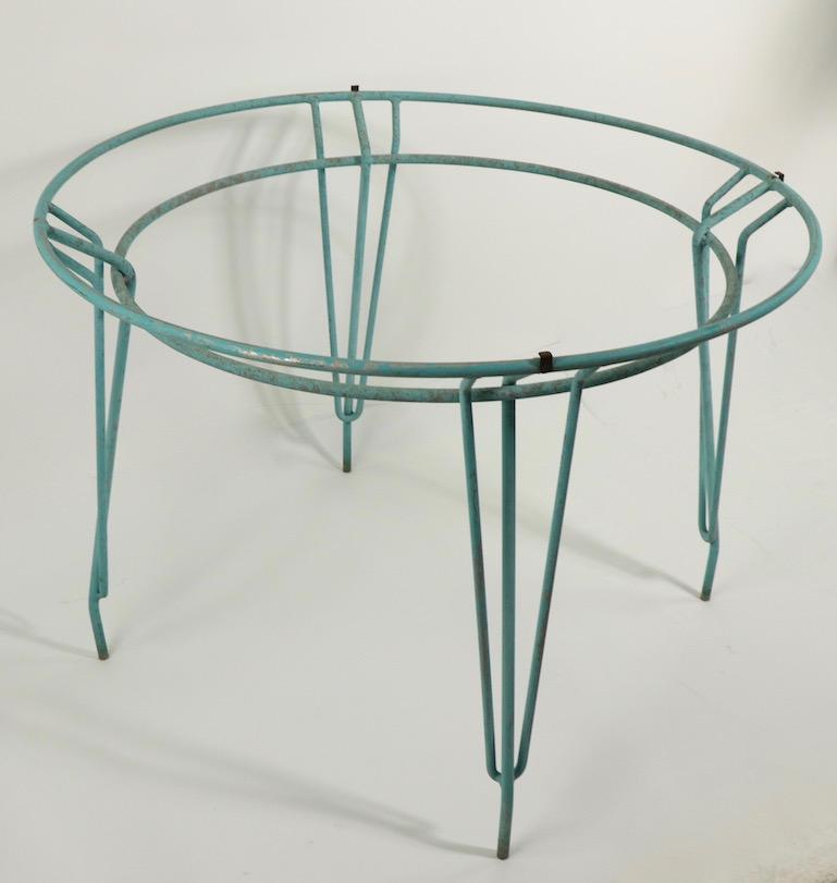 Modernist Patio Garden Table In Good Condition In New York, NY