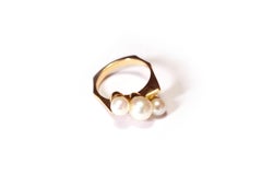 Modernist Pearl Ring in 18k Gold, Geometric Ring, Cultured Pearl