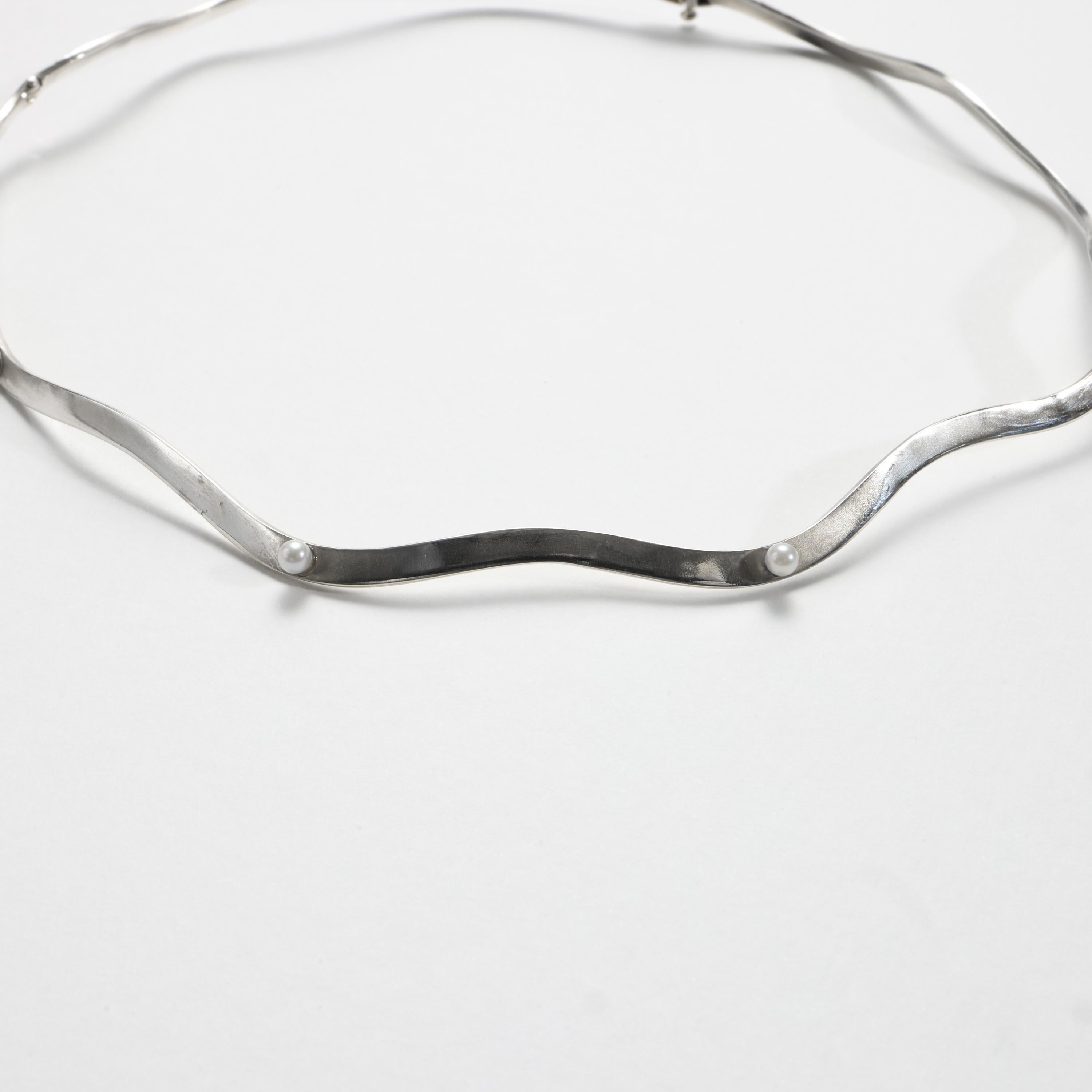 Perlenkette & Tiara, Einzigartig, Silber, Modernistische Perlenkette im Angebot 4