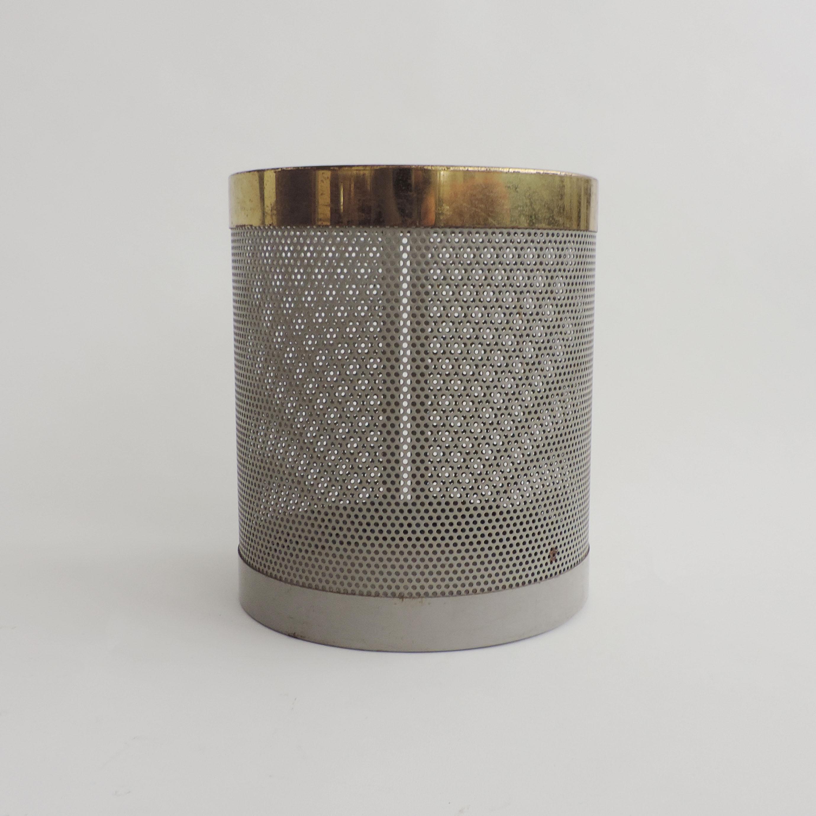 Mid-Century Modern Modernist Perforated Italian Wastepaper Bin in Grey Metal and Brass, Italy 1960s For Sale