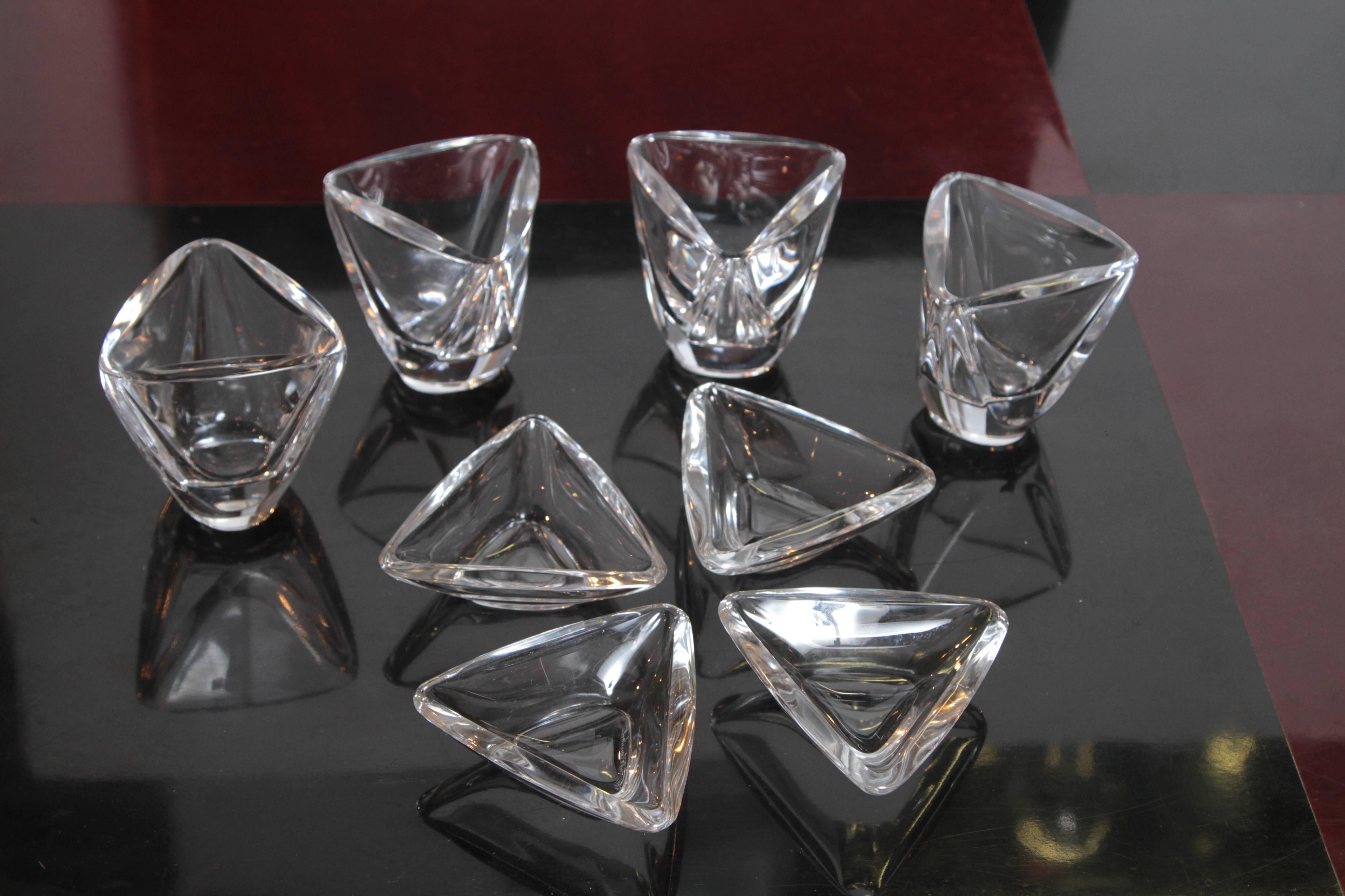 Modernist Peter Muller-Munk crystal for Val Saint Lambert, Belgium, Tricorne pattern, collection 12 pieces

Fabulous collection midcentury design by Müller - Munk Associates, circa 1956-1959. Post his Art Deco / machine age Industrial