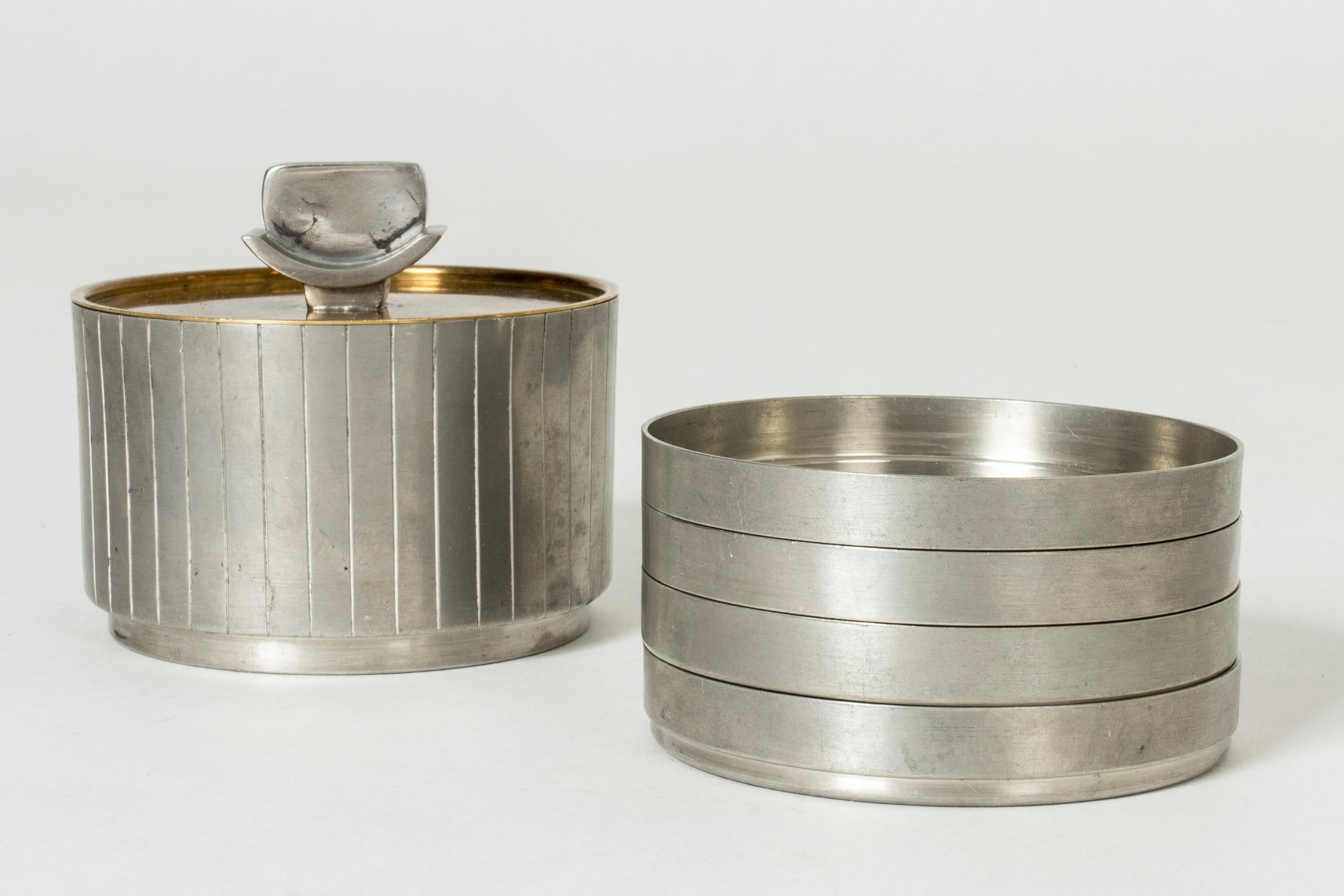 Modernist pewter jar with coasters, GAB, Sweden, 1934 In Good Condition In Stockholm, SE