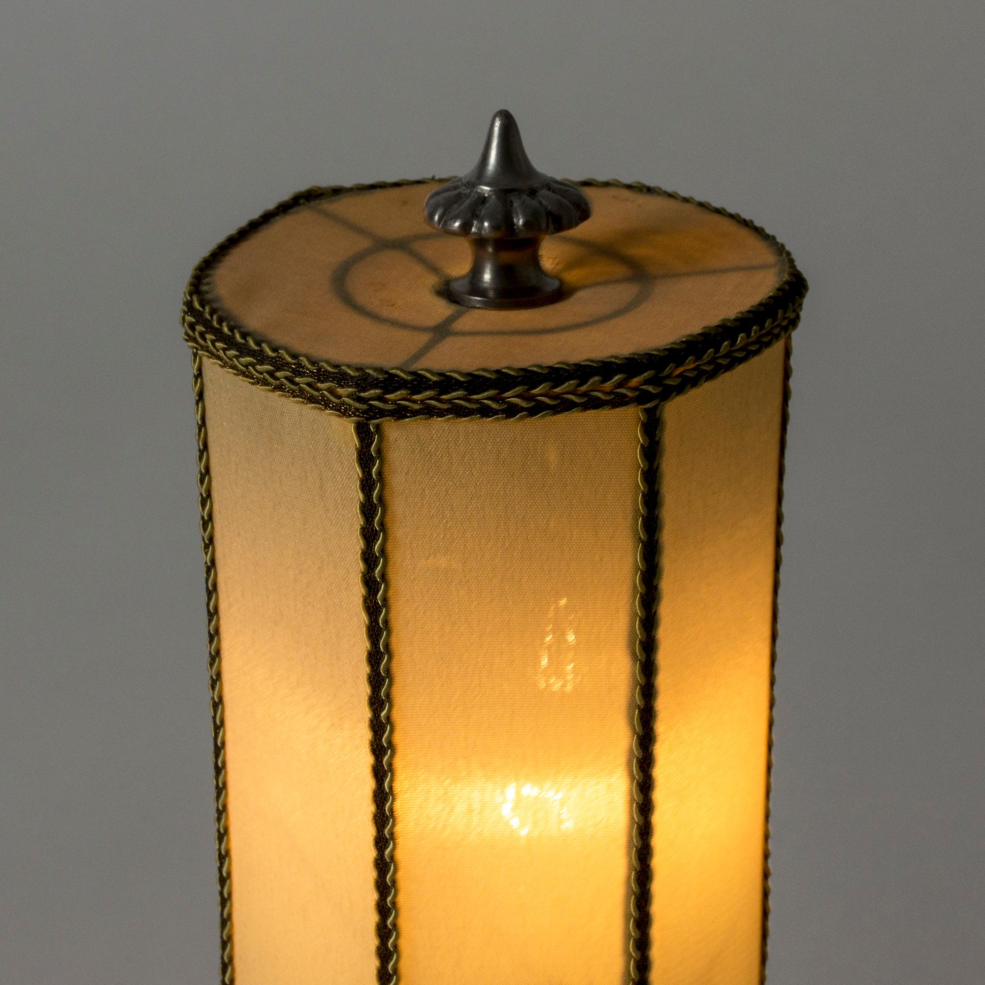 Swedish Modernist Pewter Table Lamp, GAB, Sweden, 1932 For Sale