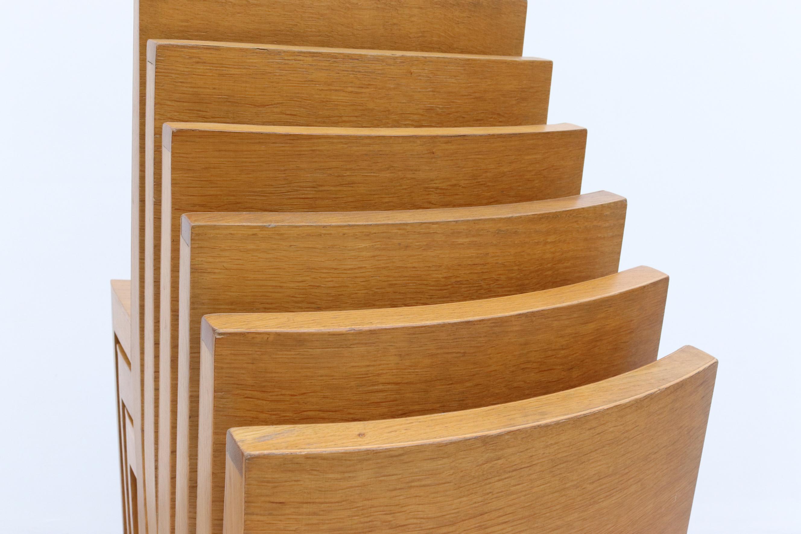Sillas apilables de madera rubia estilo modernista Philippe Starck en venta 5