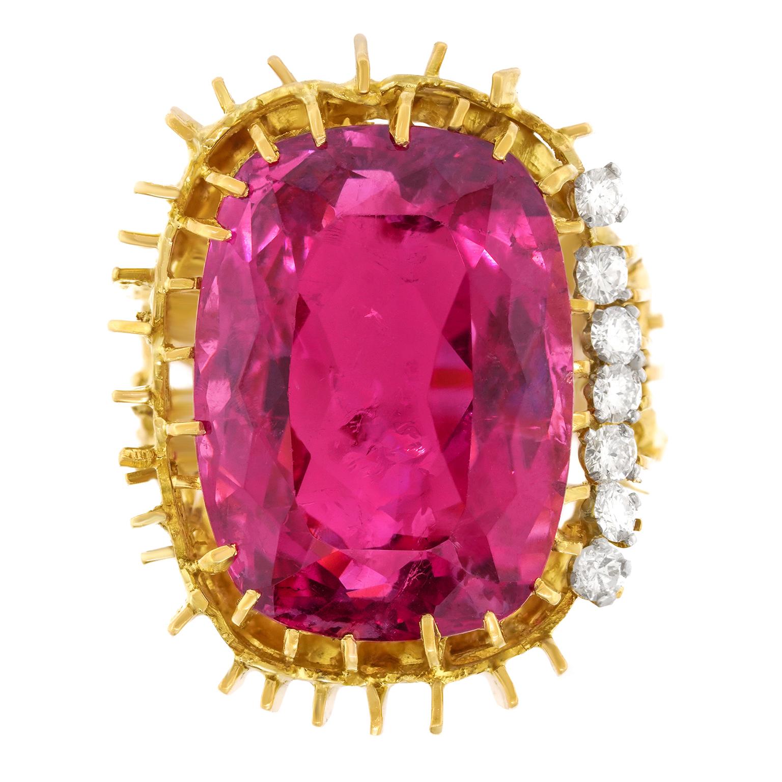 Women's or Men's Modernist Pink Tourmaline and Diamond Ring 18k, circa 1968, London For Sale