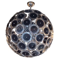 Modernistischer Vistosi-Kronleuchter aus poliertem Nickel mit schwarzen mundgeblasenen Murano-Scheiben