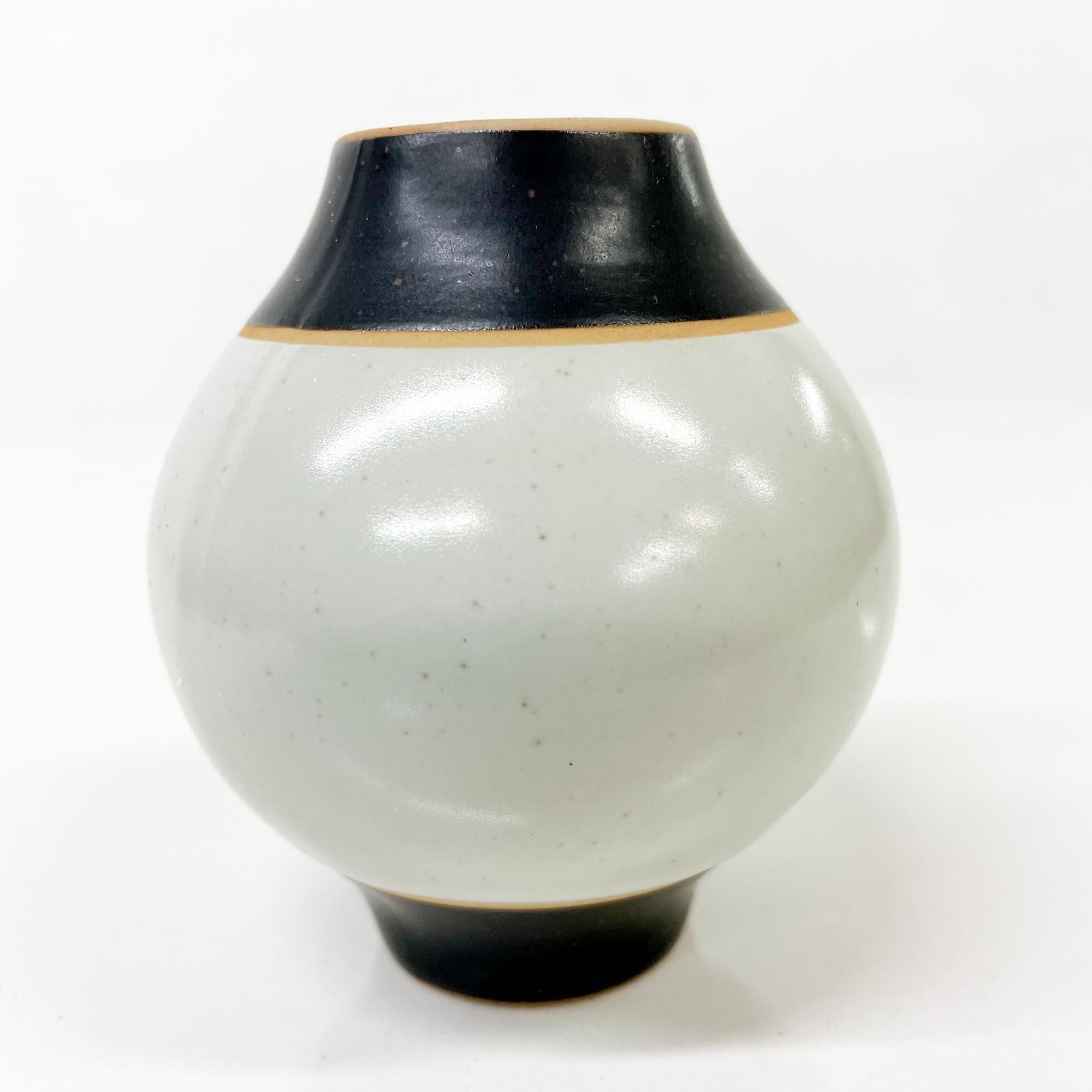 1980s Modernist Pottery Salt or Pepper Shaker Post Modern Design Black Gray 4