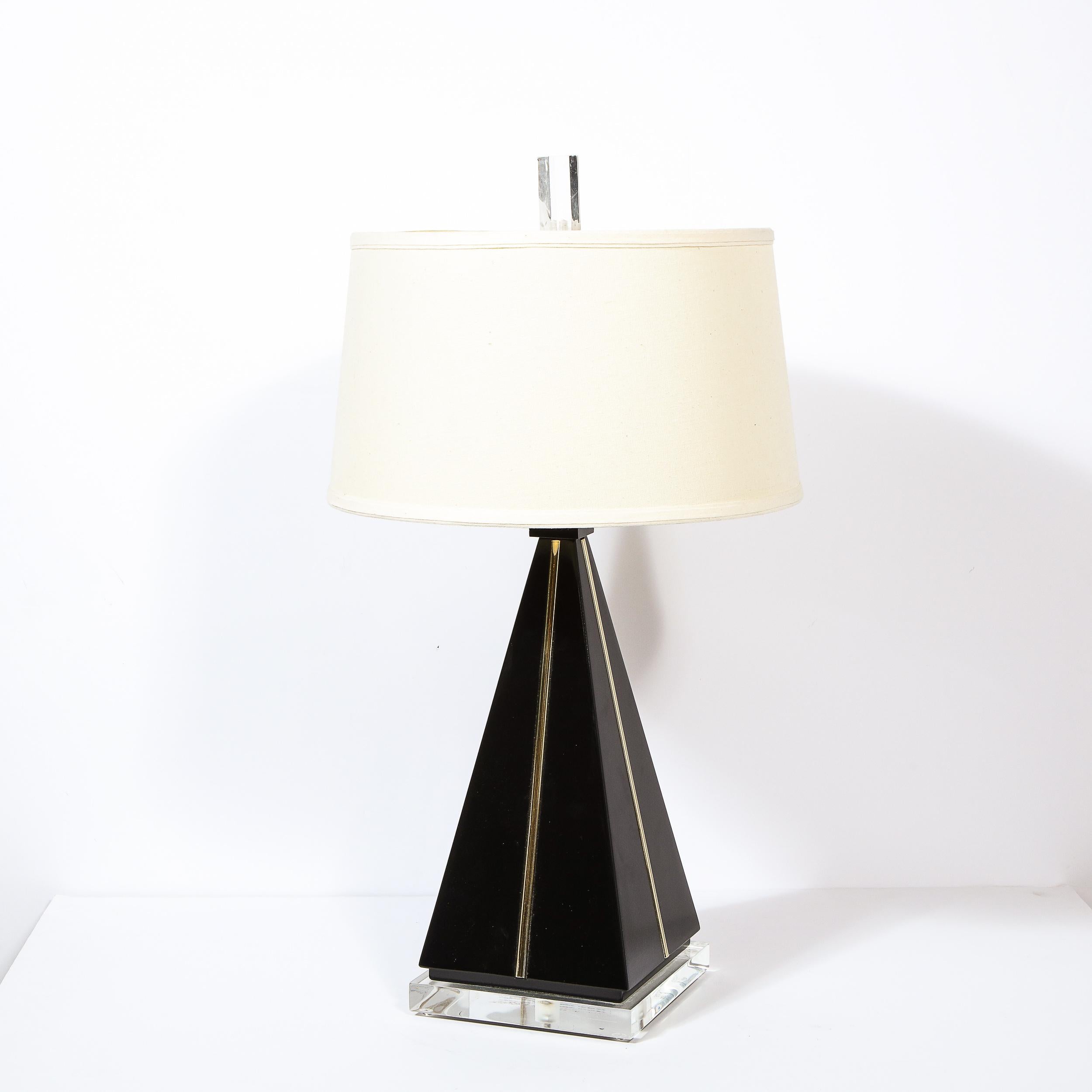 Modernist Pyramidal Black Lacquer, Gilded Resin & Lucite Table Lamp In Excellent Condition In New York, NY